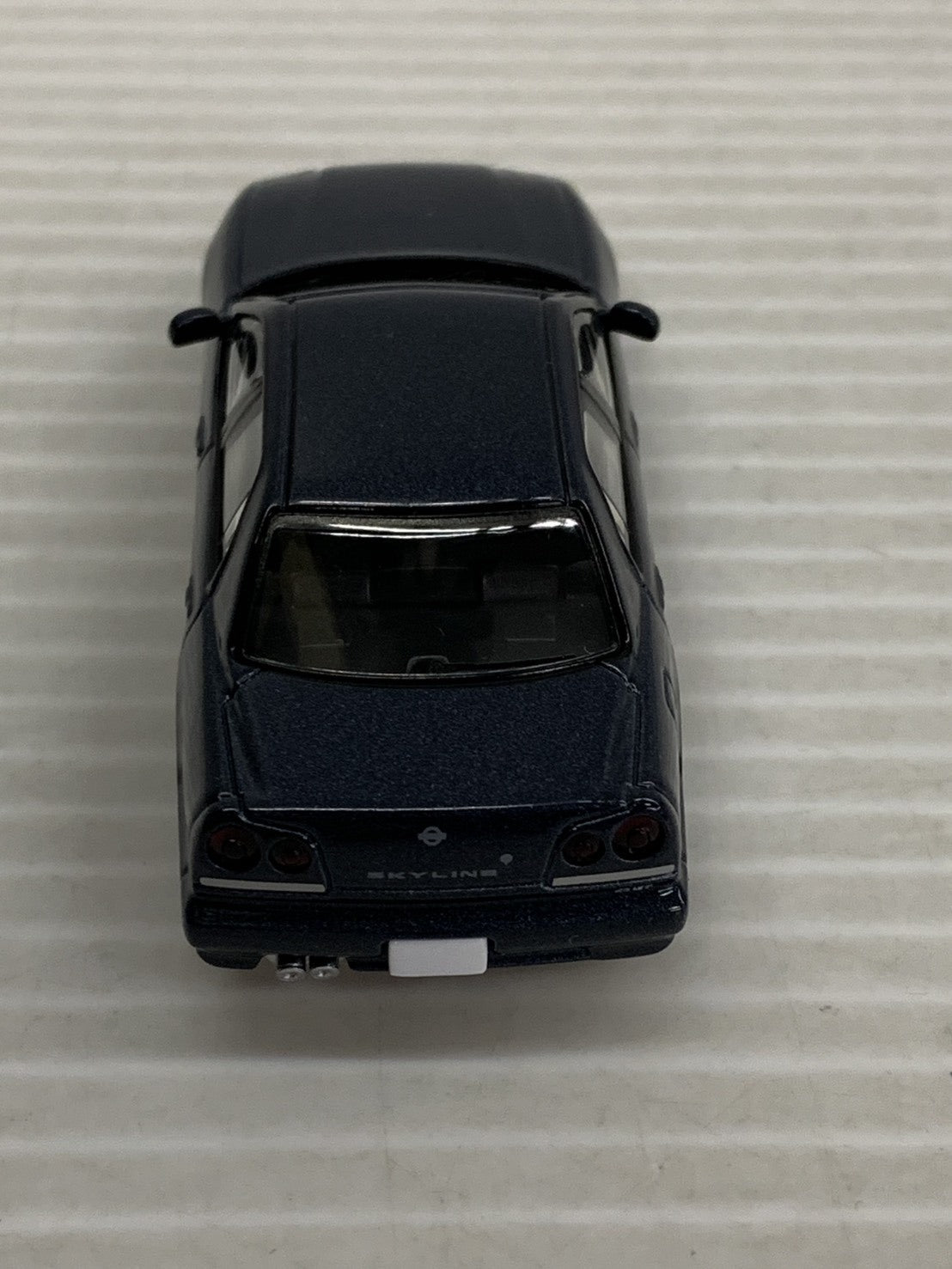リミテッドヴィンテージネオ 日産 スカイライン 4ドアスポーツセダン トミカ