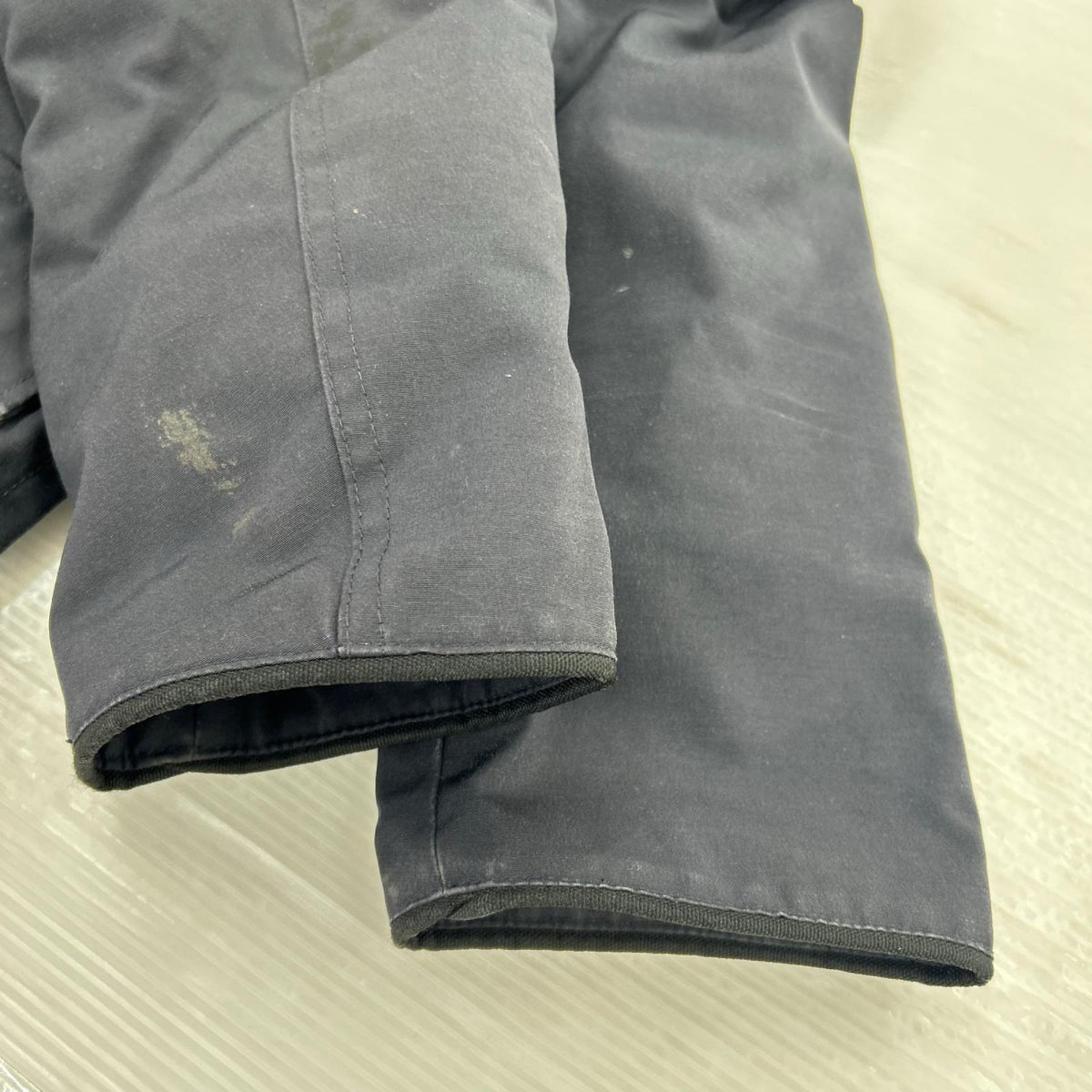 ダウンジャケット MAITLAND PARKA S グレー S ブラック