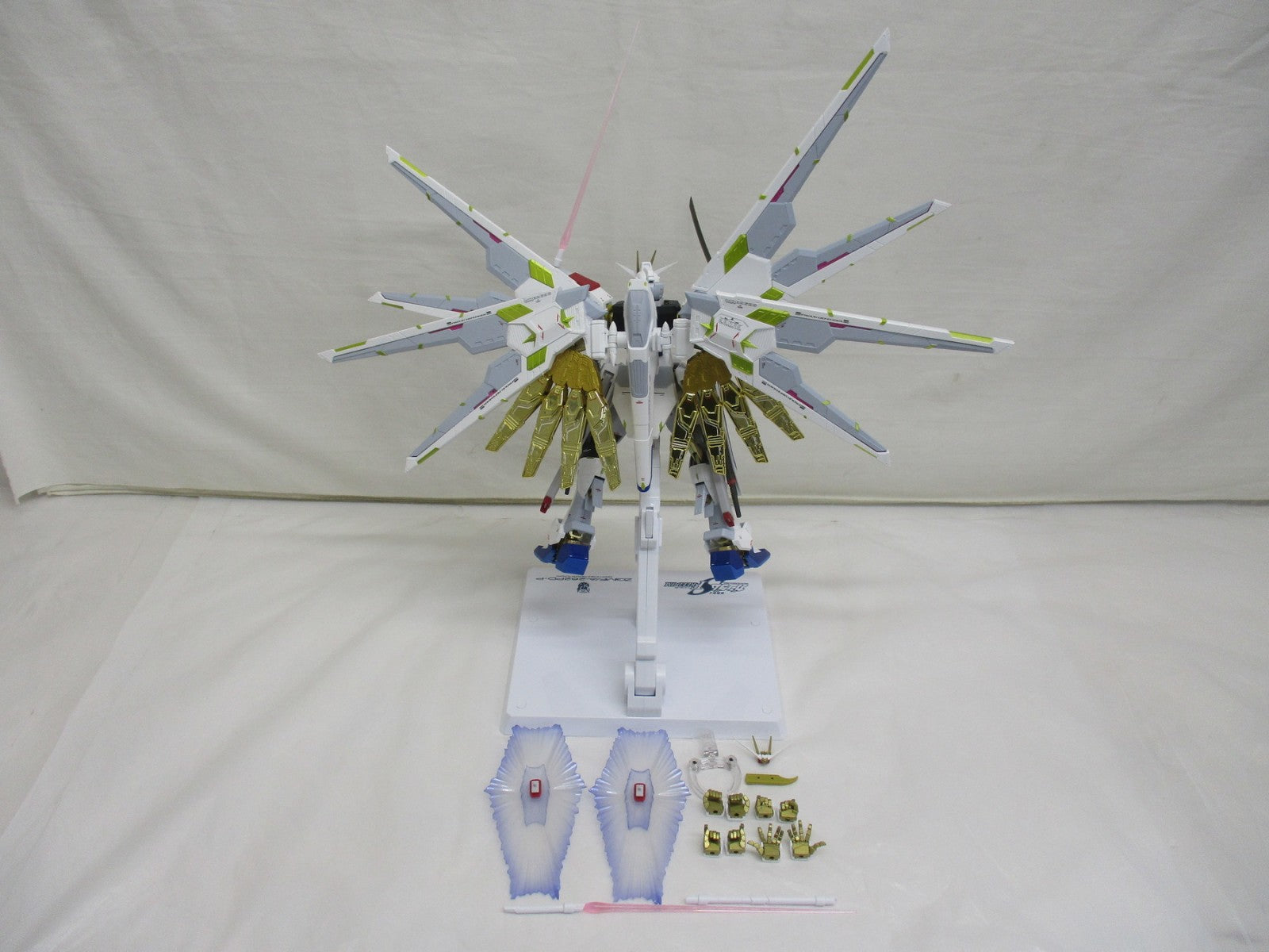 超合金 マイティーストライクフリーダムガンダム フィギュア/グッズ