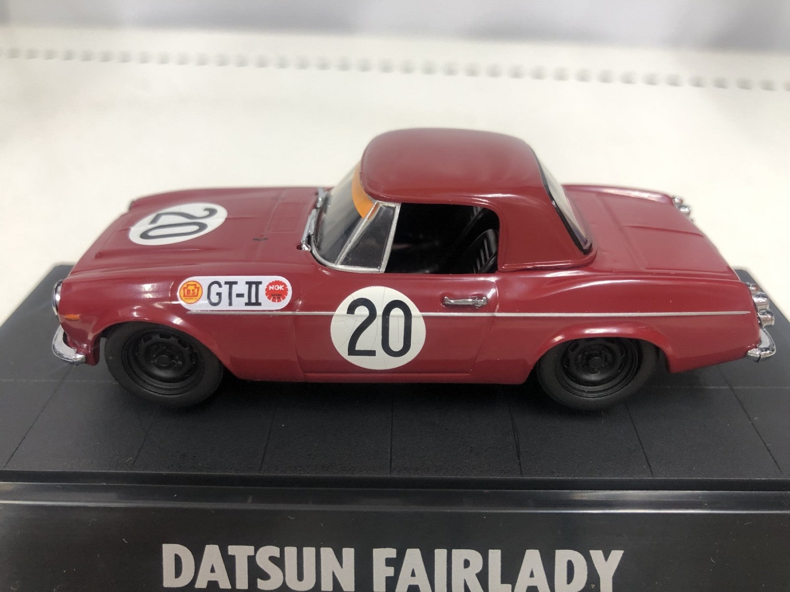エブロ ダットサンフェアレディ 1966 スケールカー