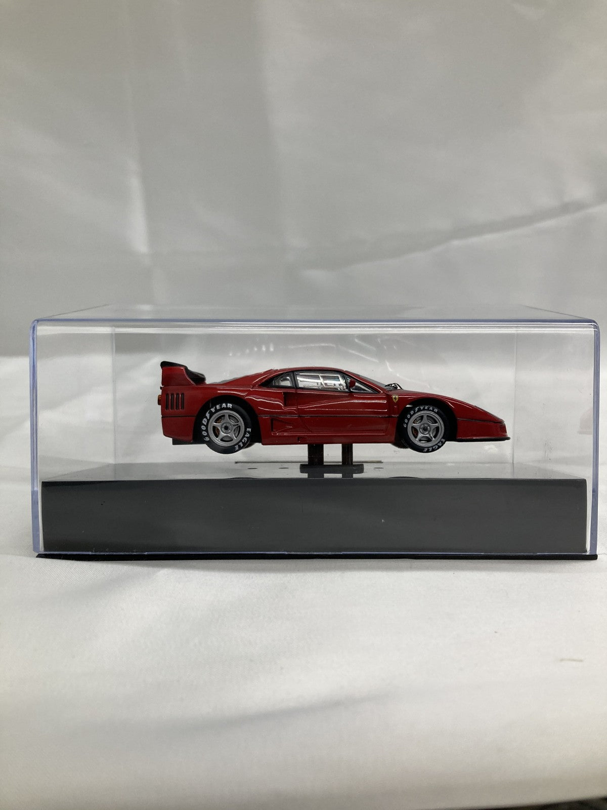 Hotweel F40 COMPETIZUONE フェラーリ 1/43 スケールカー