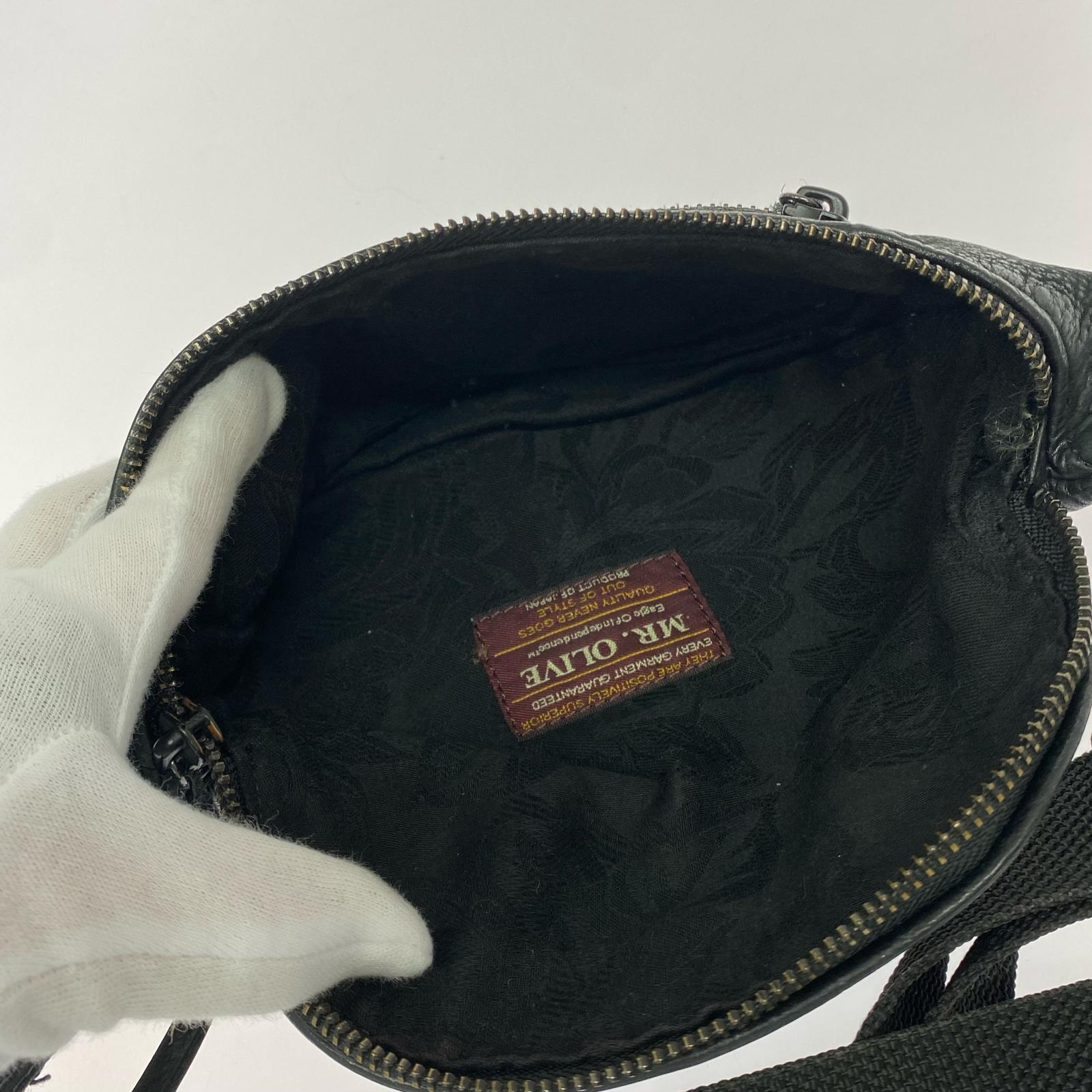 ボディバッグ レザー ブラック