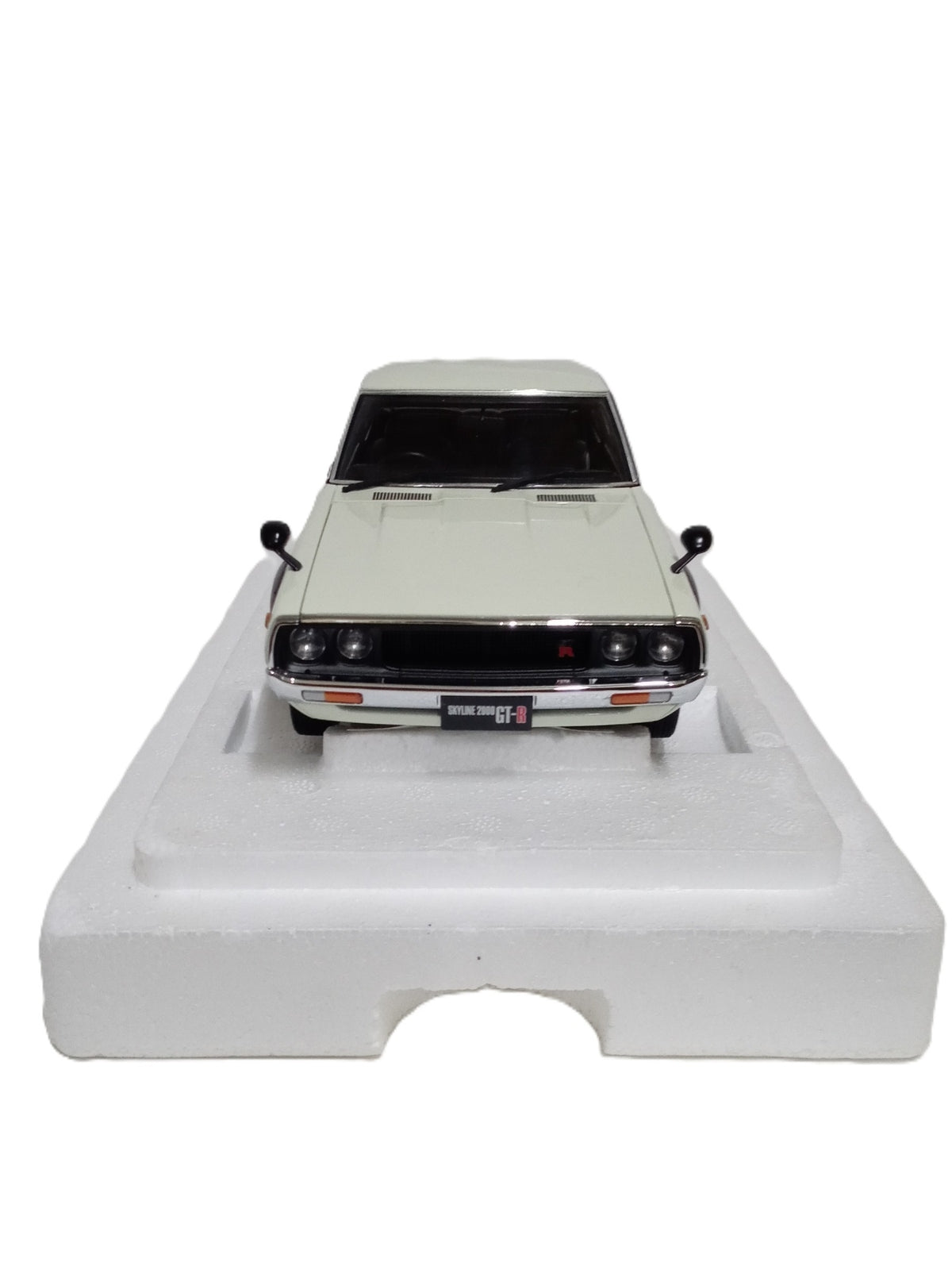 AUTOart 日産 スカイライン 2000 GT-R KPGC110 スケールカー