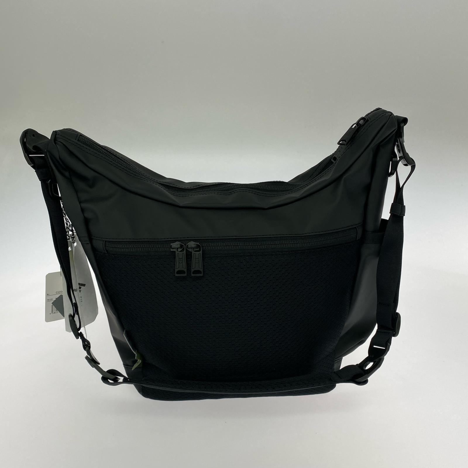 ボディバッグ CIE GRID3 032066 ブラック ブラック