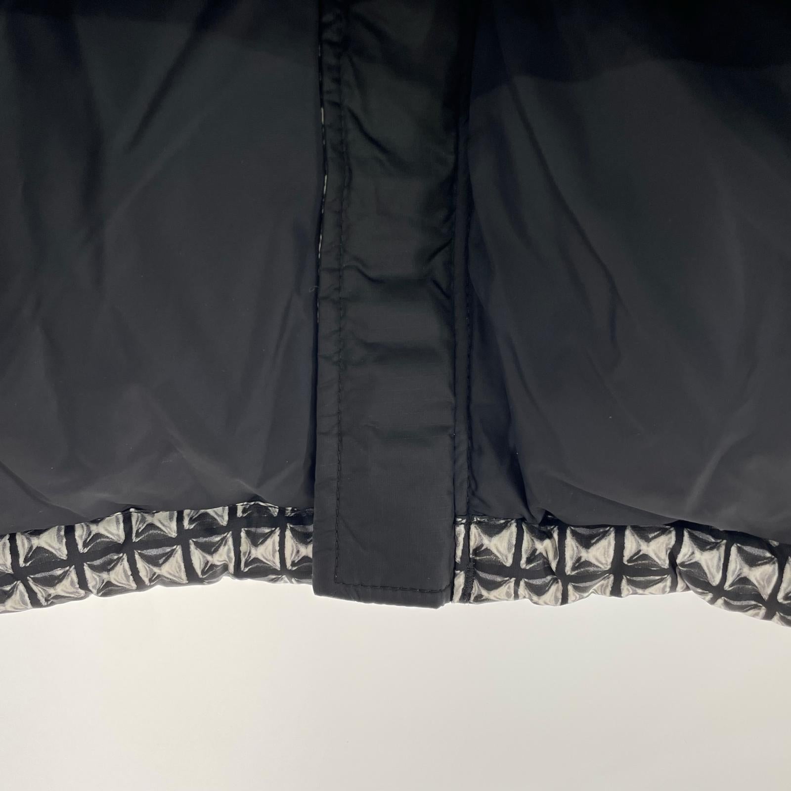 ダウンベスト ×Supreme Studded Nuptse Vest M ブラック