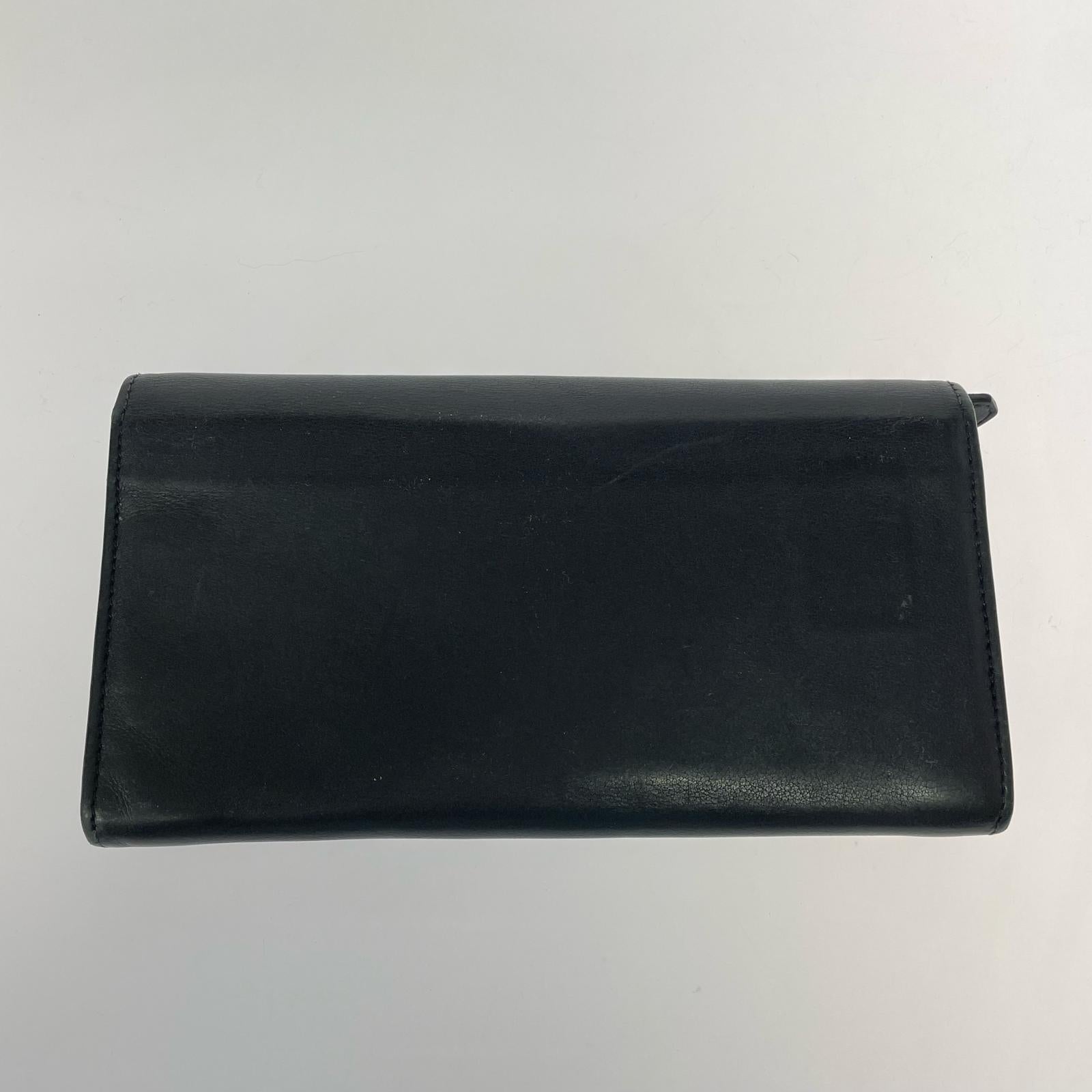 (E)BVLGARI フラップロングウォレット