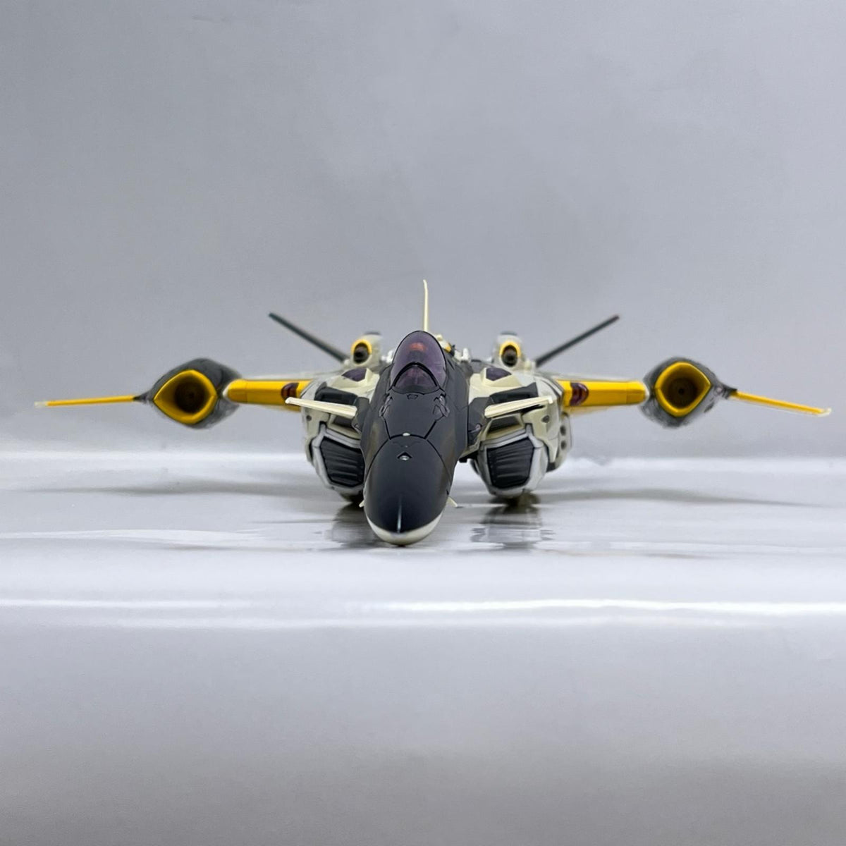 DX超合金 YF-29 デュランダルバルキリー 30周年記念カラー マクロスF/劇場版 マクロスF 恋離飛翼 〜サヨナラノツバサ〜/マクロスフロンティア バンダイ フィギュア/グッズ