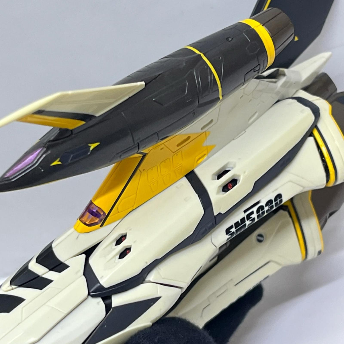 DX超合金 YF-29 デュランダルバルキリー 30周年記念カラー マクロスF/劇場版 マクロスF 恋離飛翼 〜サヨナラノツバサ〜/マクロスフロンティア バンダイ フィギュア/グッズ