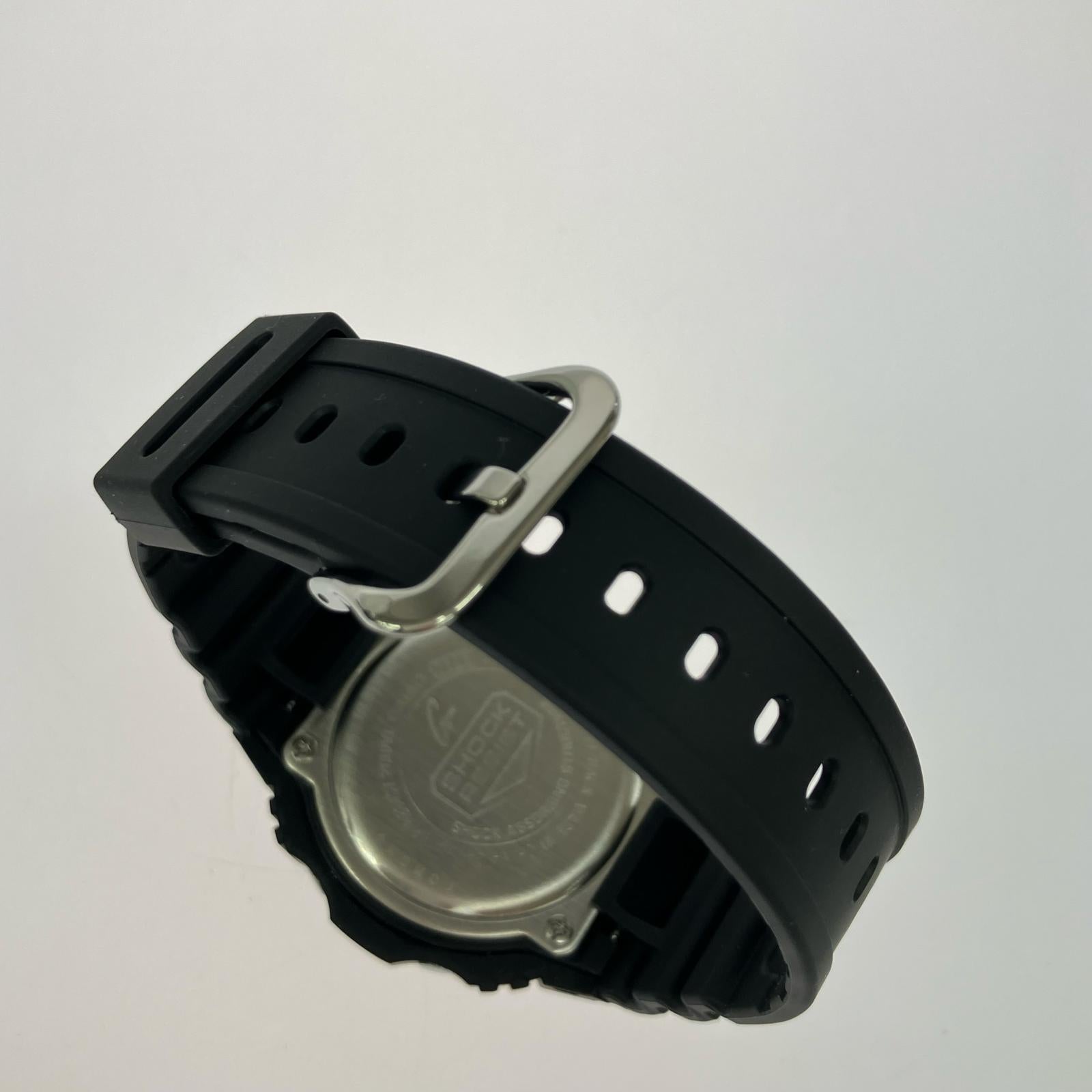 腕時計 DW-5750UE ブラック