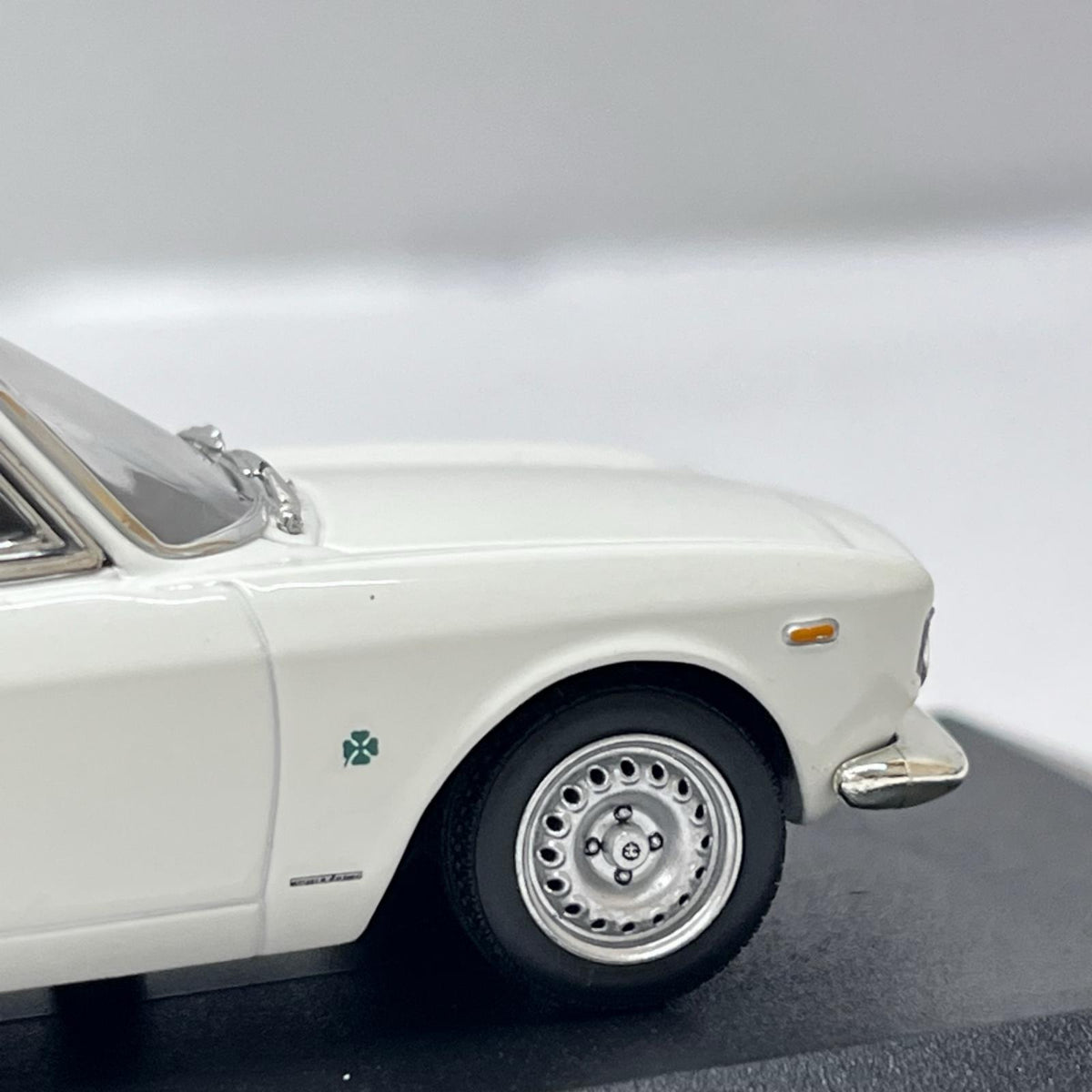 1/43 PMA アルファロメオ ジュリア スプリント GTA 1965 ミニチャンプス 1/43 アルファロメオ ジュリア スプリント GTA 1965 ミニチャンプス(MINICHAMPS) スケールカー