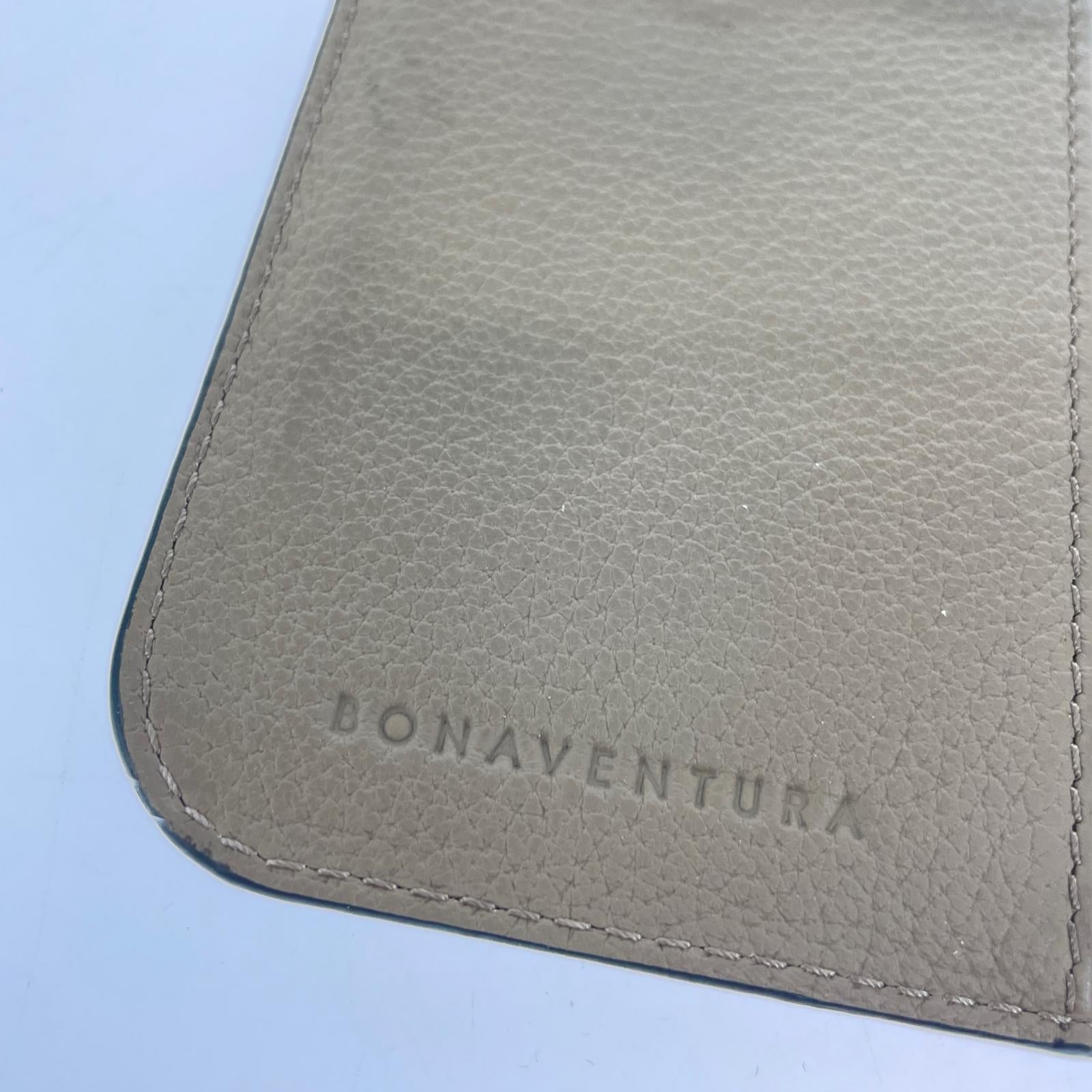 その他アクセサリー BONAVENTURA 黒レザー iphone16Pro用ケース ブラック