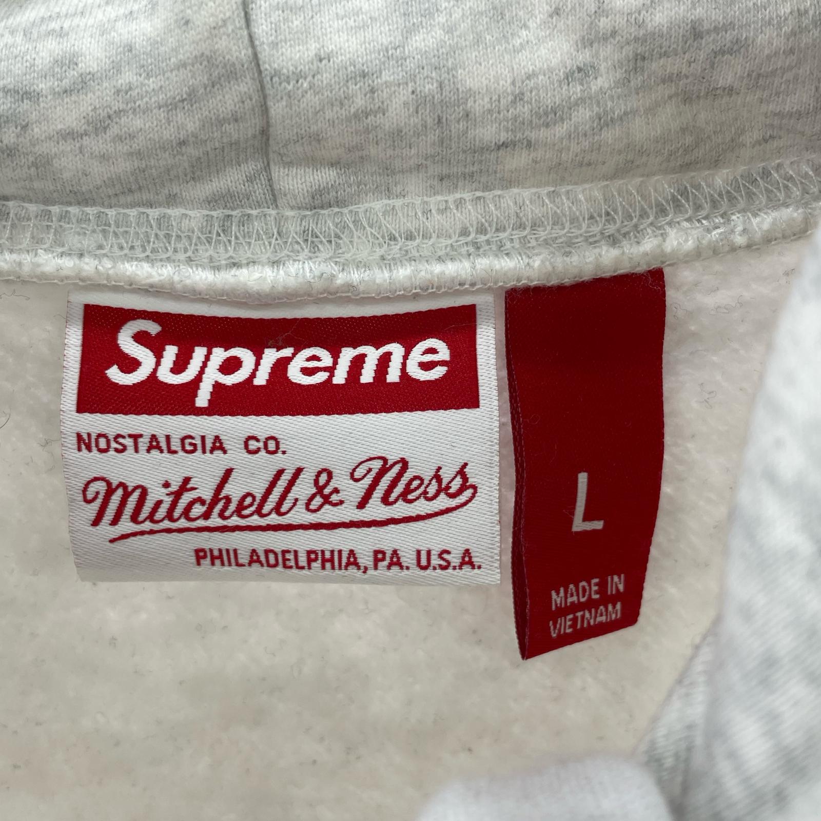パーカー × mitchell&ness 24aw NCAA (L) L グレー