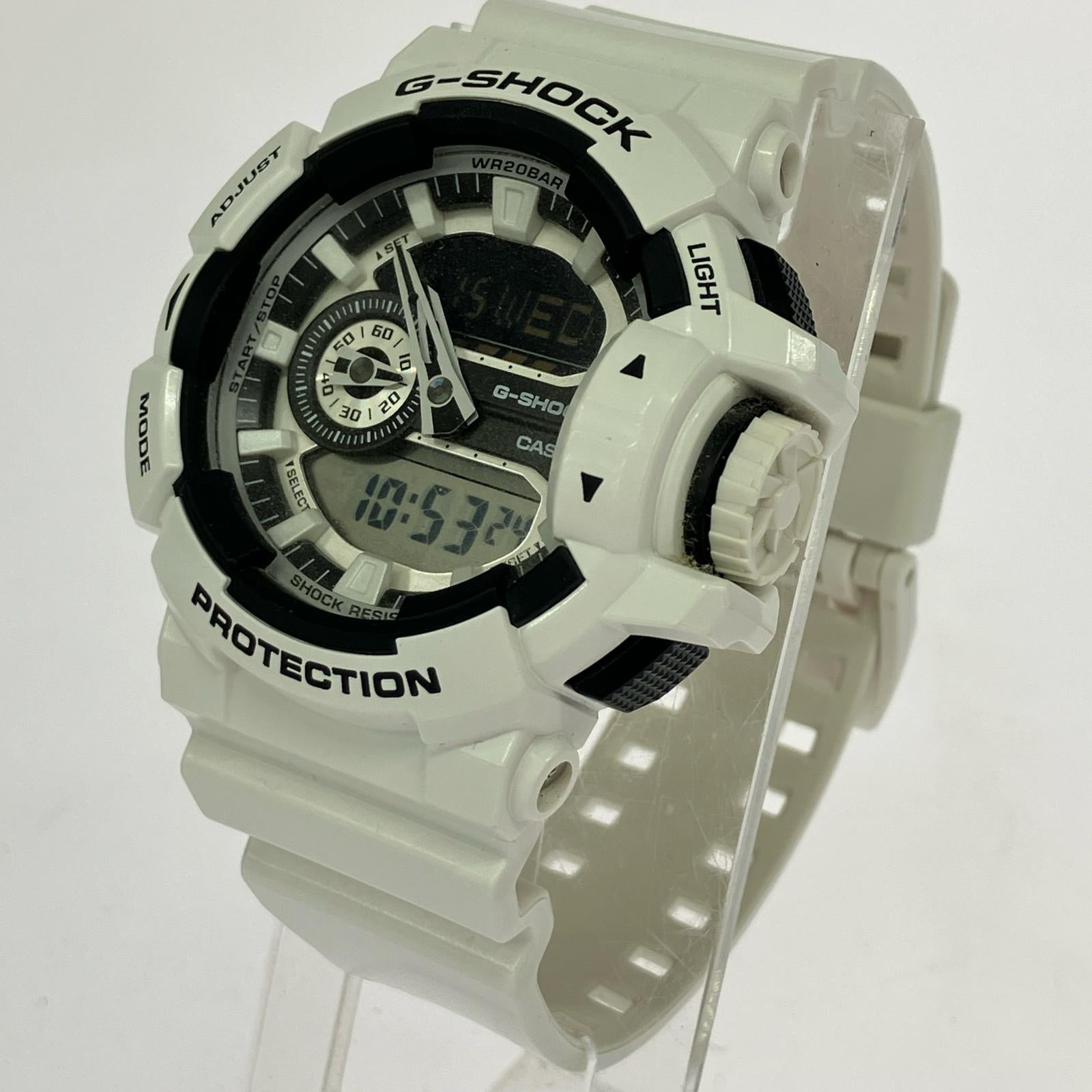 腕時計 G-SHOCK GA-400 ホワイト