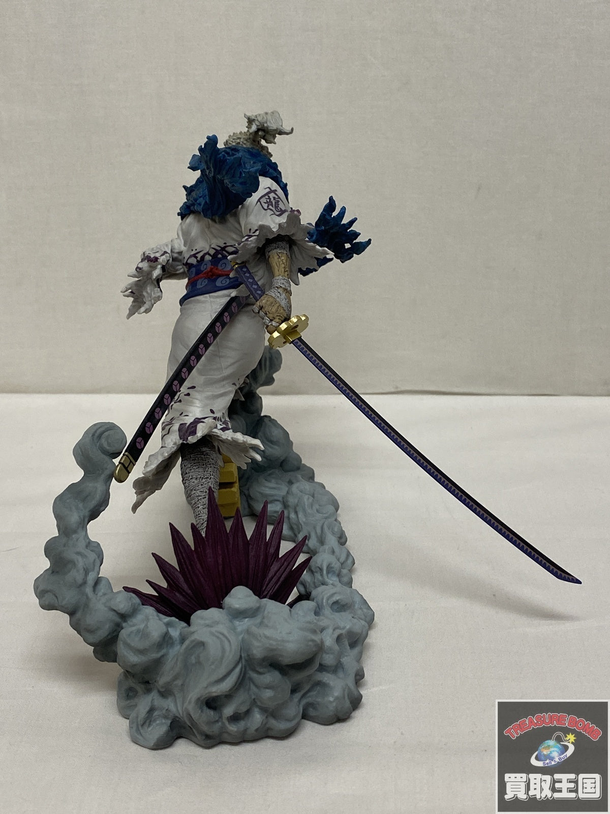 M08