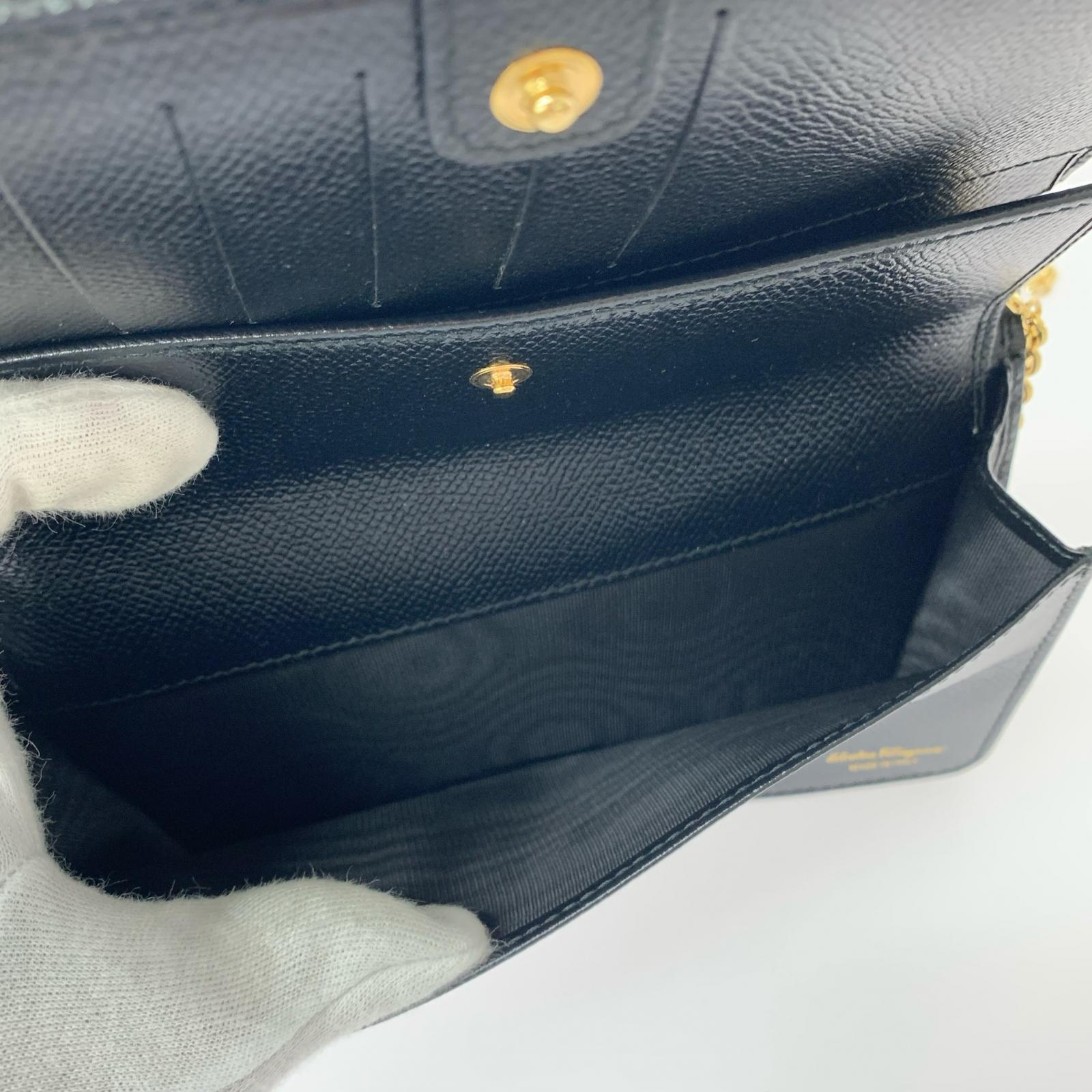 S.Ferragamo KM-22C916