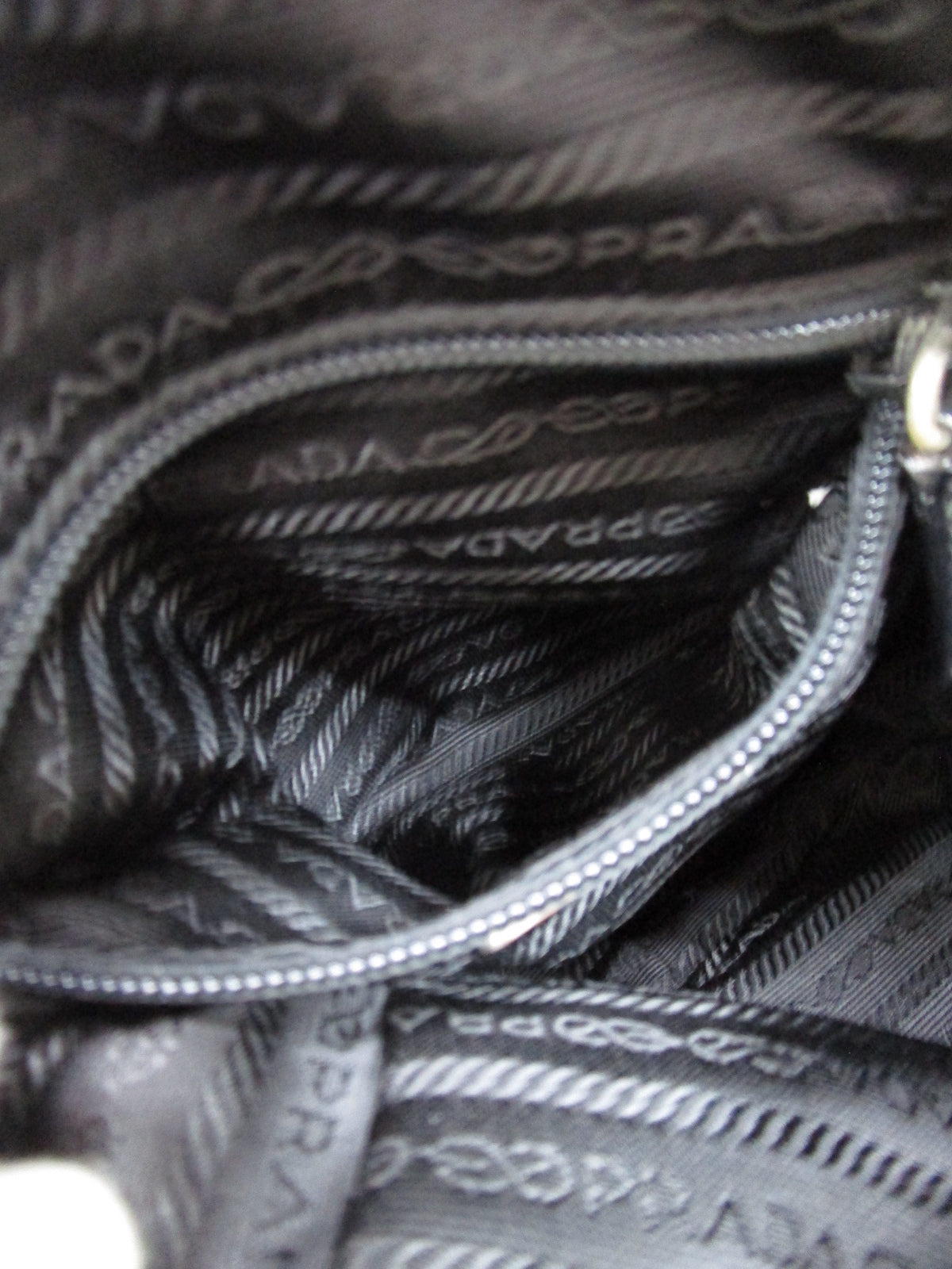 PRADA SPORT ナイロンキャンバスショルダーバッグ 黒