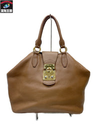 miumiu シュリンクレザートートバッグ ブラウン