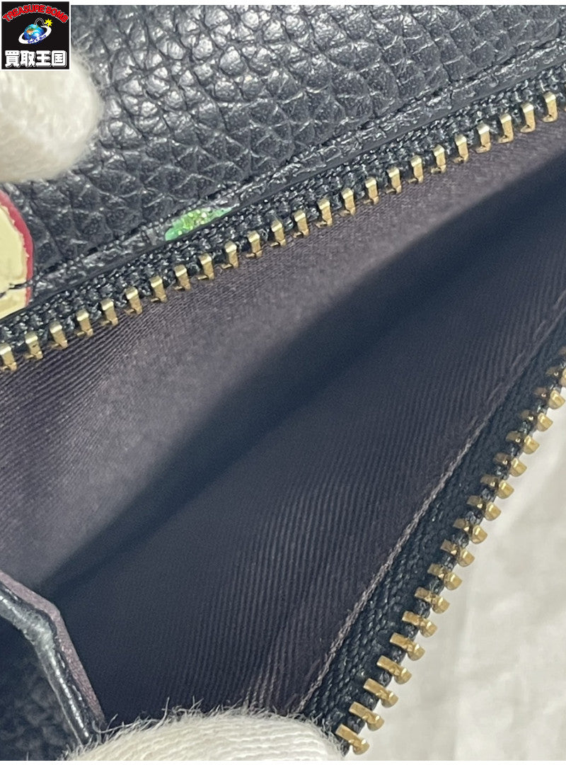 COACH リンゴ柄 三つ折り財布