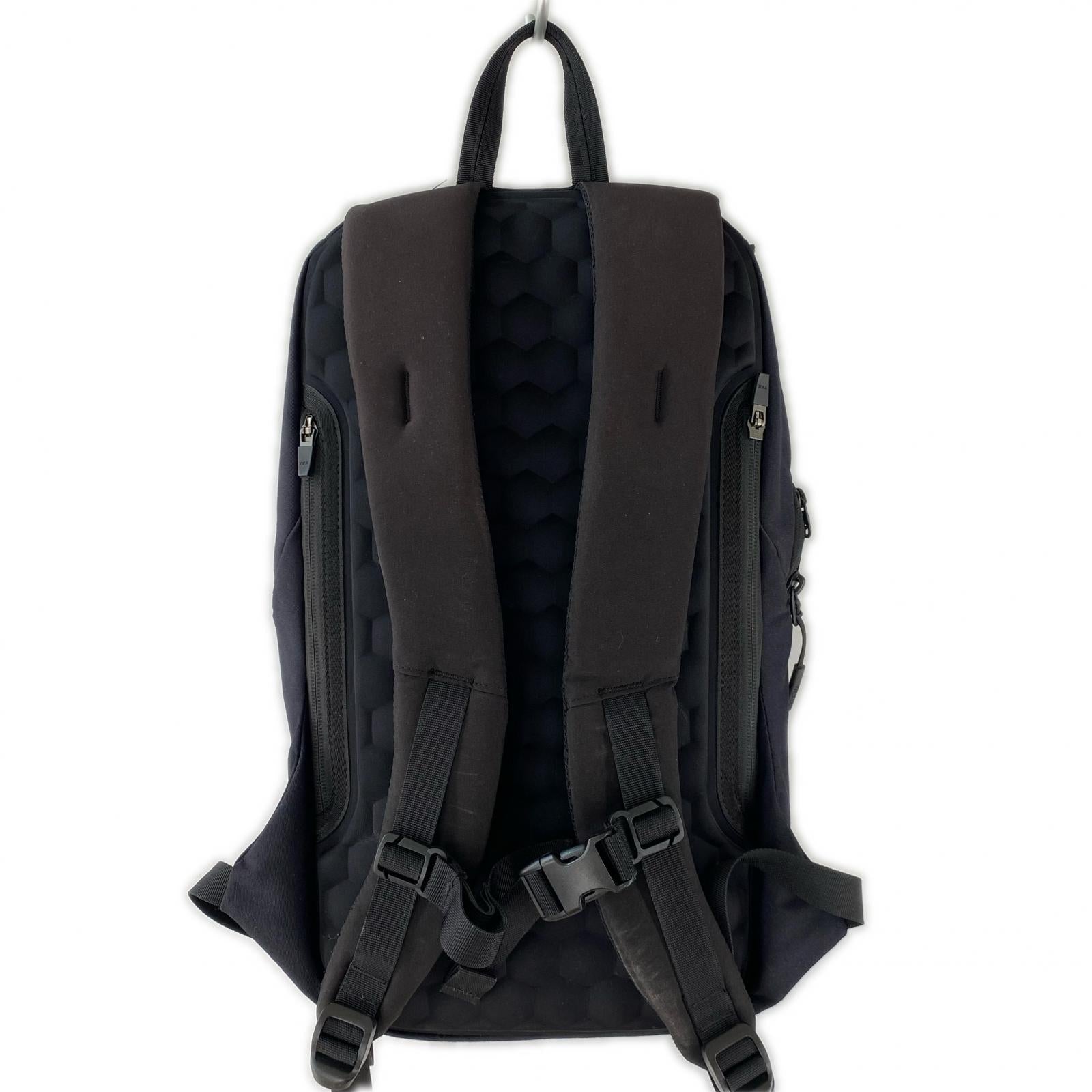 リュック・デイパック WEXLEY MADISON BACKPACK 黒 WEX-09042021 ブラック