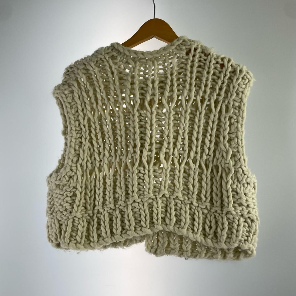 カーディガン Chunky Hand Knitvest クリーム フリー