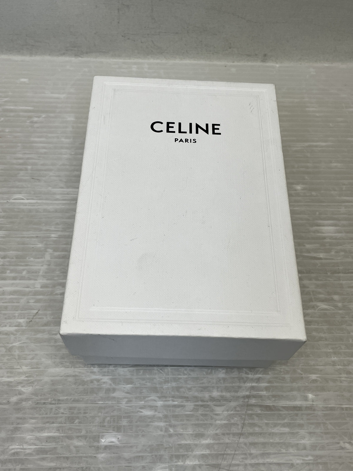 CELINE レオパード ミディアムストラップウォレット