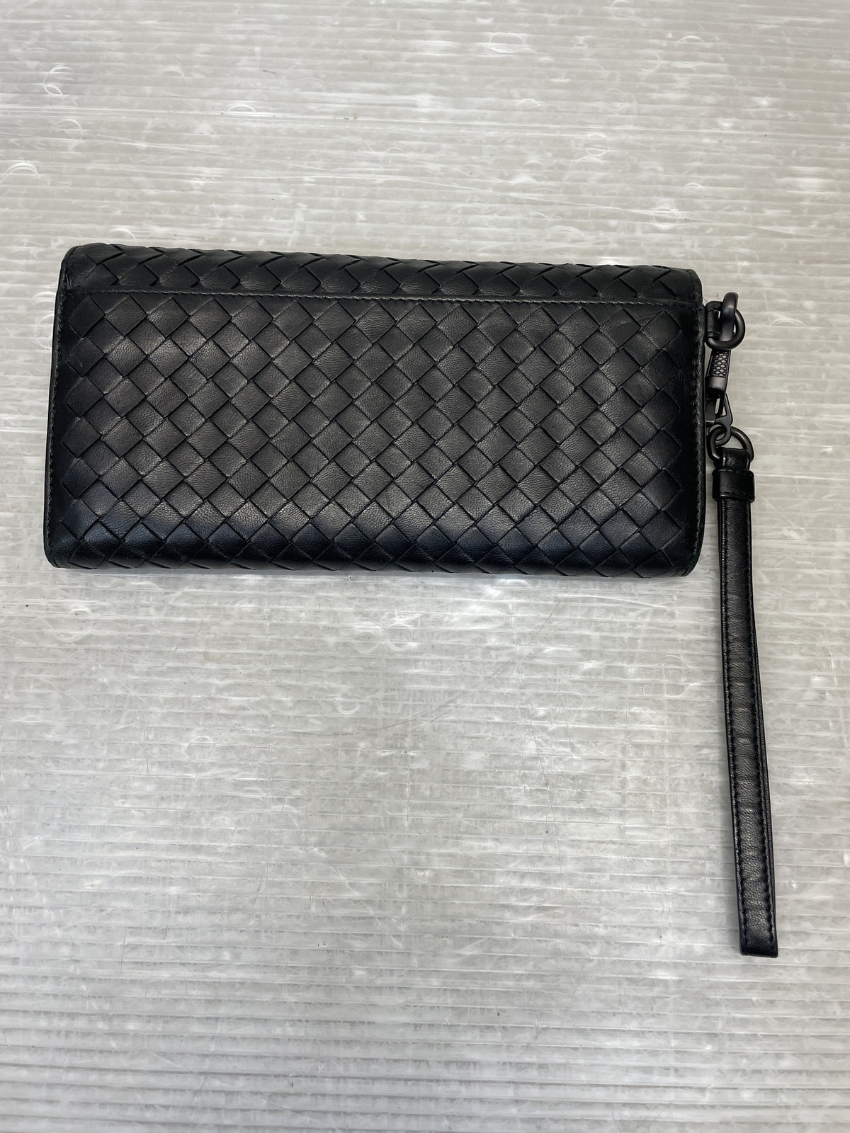 Bottega Veneta イントレチャート ロングウォレット 黒