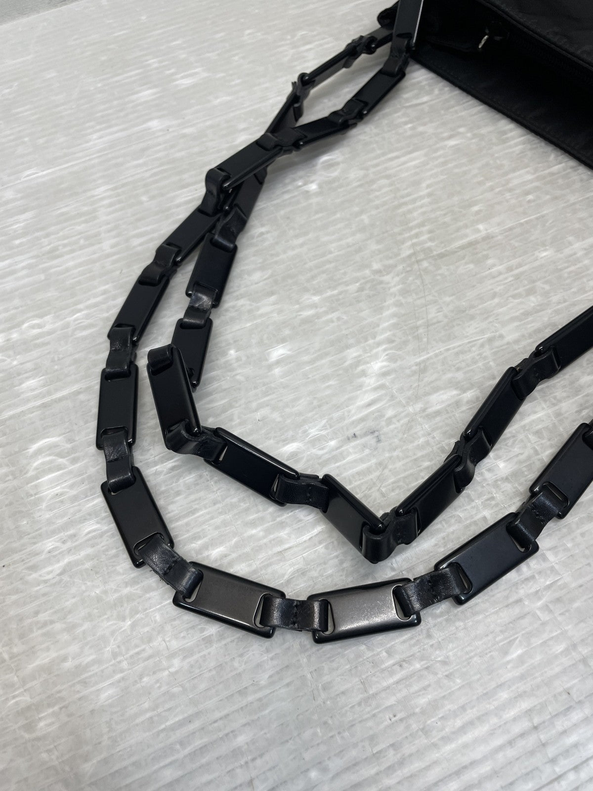 PRADA プラパーツハンドル スクエアナイロントートバッグ 黒