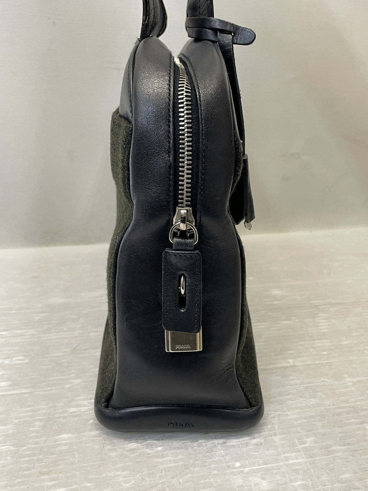 PRADA レザー×ウール ハンドバッグ 黒×カーキ