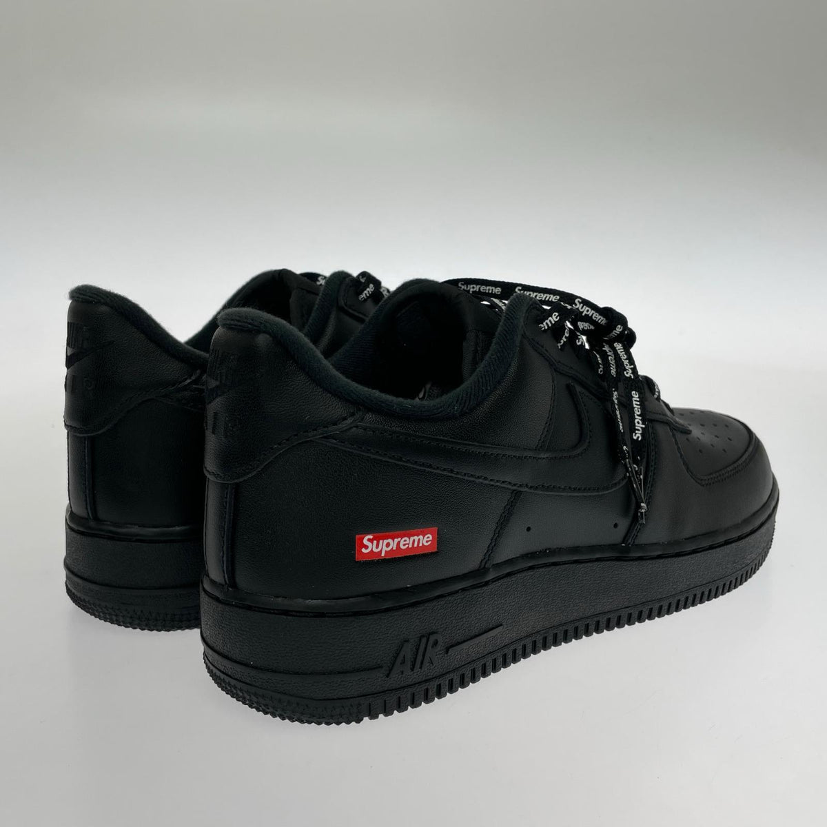 スニーカー NIKE×Supreme Air Force 1 Low 黒 27.0cm 27cm (US9 UK8 1/2 EU44) ブラック