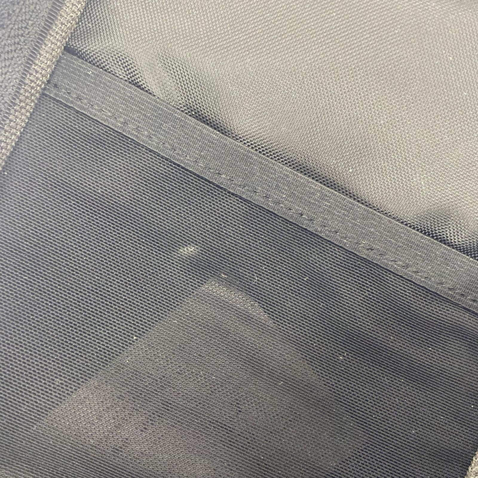ショルダーバッグ HEAT SLING SHOULDER BAG ブラック