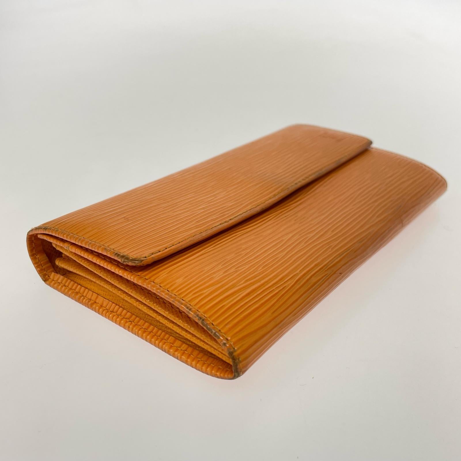 LV ポルトトレゾールインターナショナルM6338H