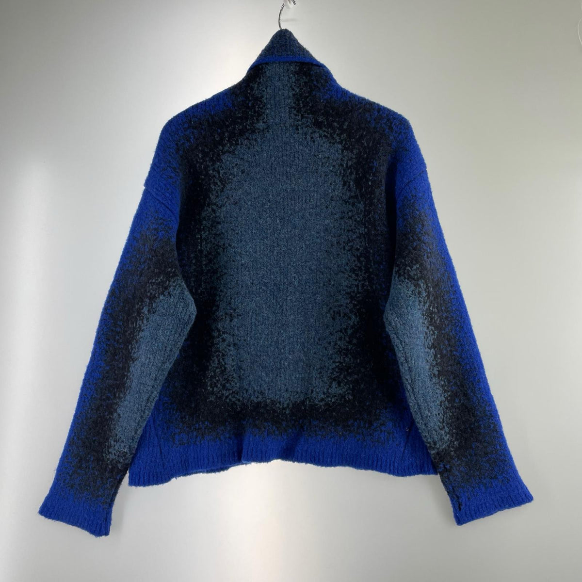 ニット GRADIENT HEAVY KNIT BLU (S) S ブルー