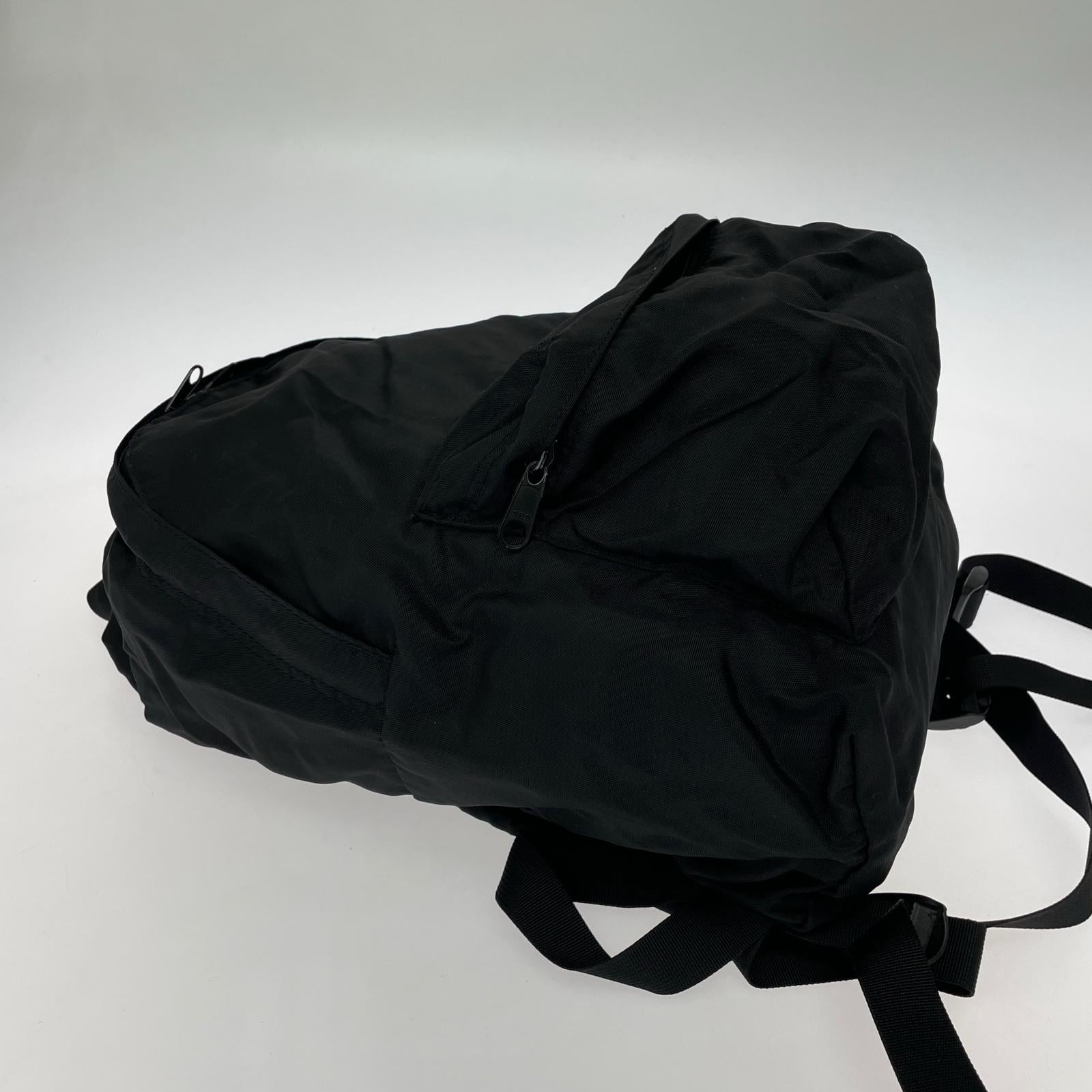 リュック・デイパック 黒 ナイロン 978N ブラック