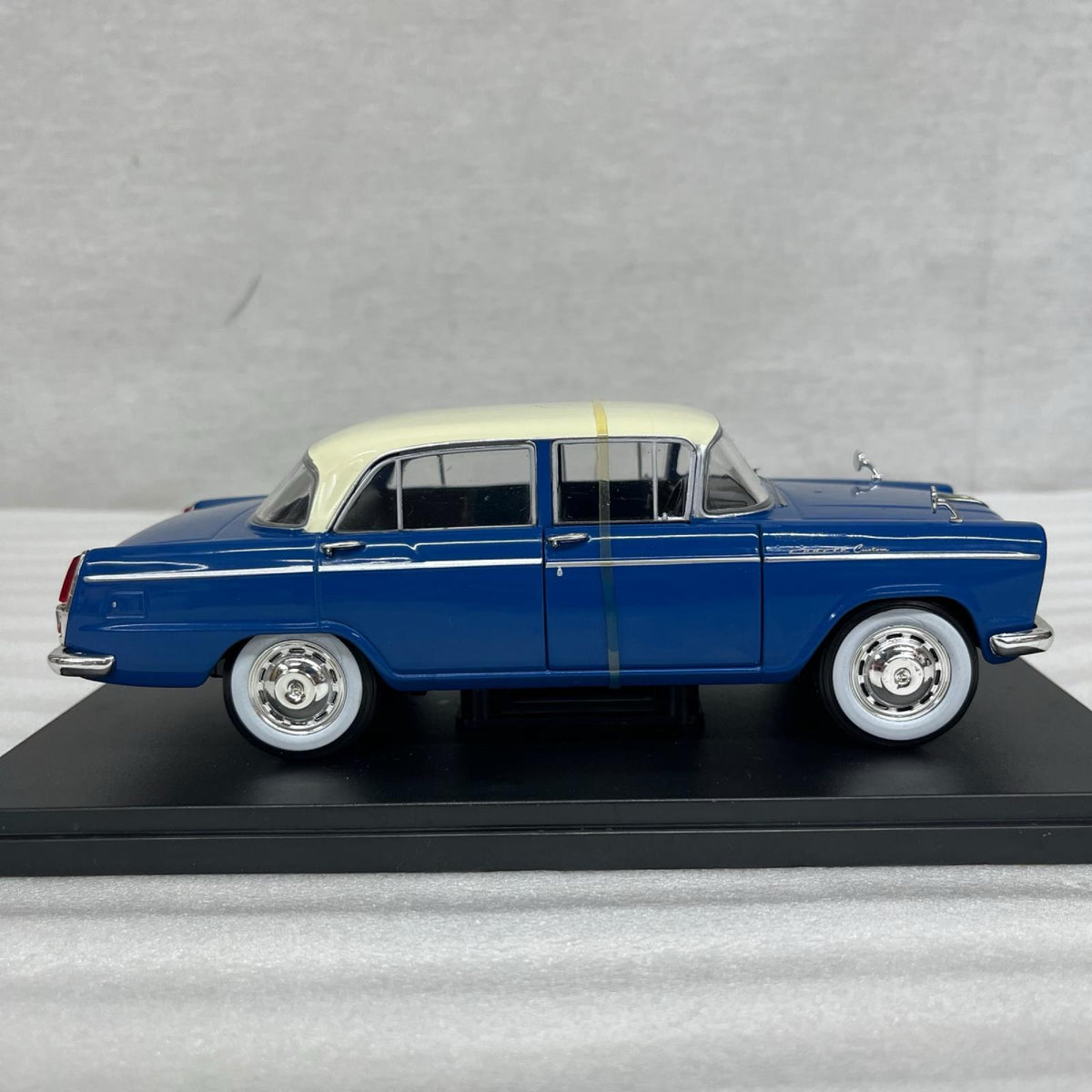 assiette Nissan Cedric 1900 Custom 1961 スケールカー