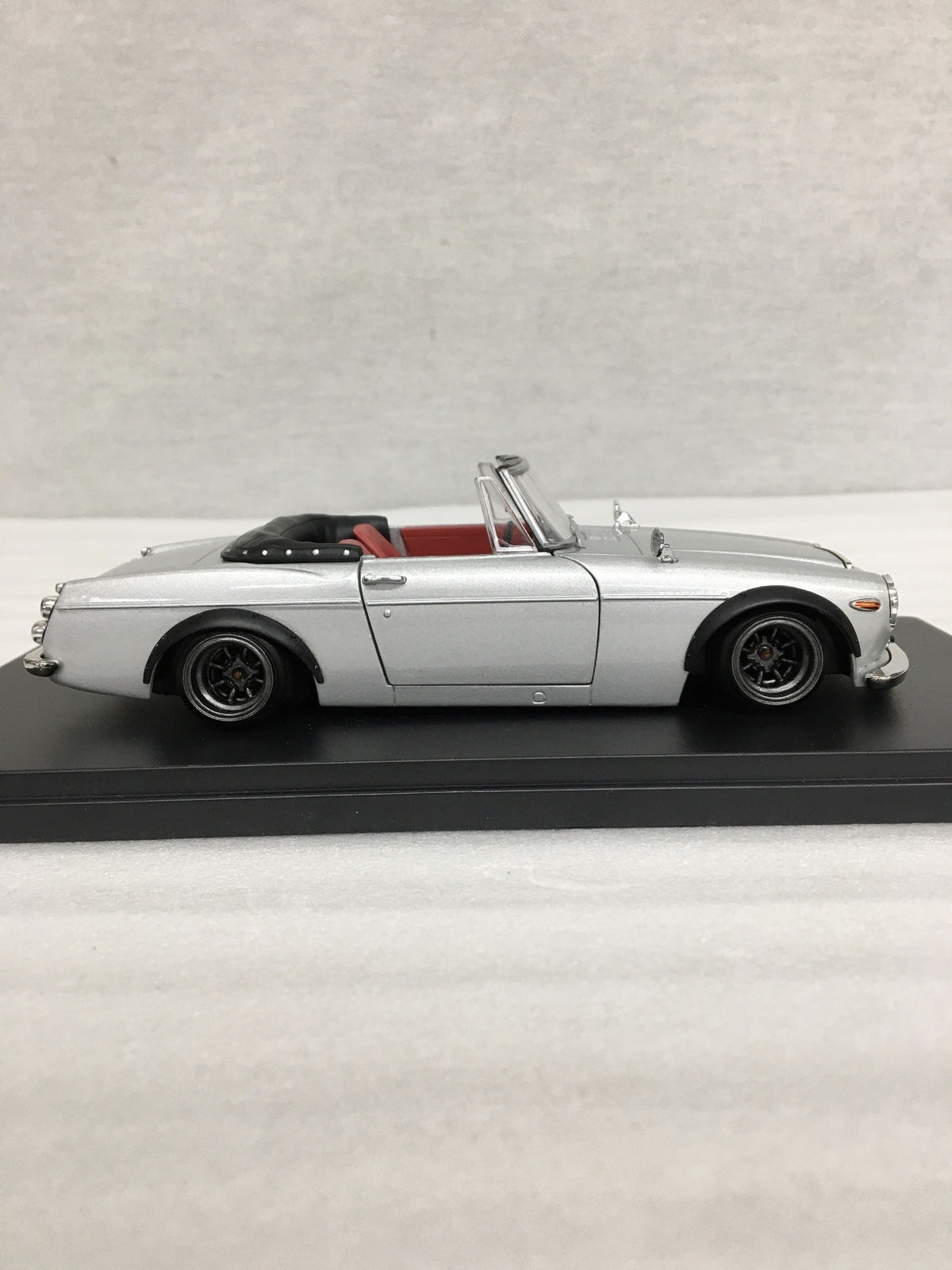 assiette DATSUN FAIRLADY 1600 1965 スケールカー