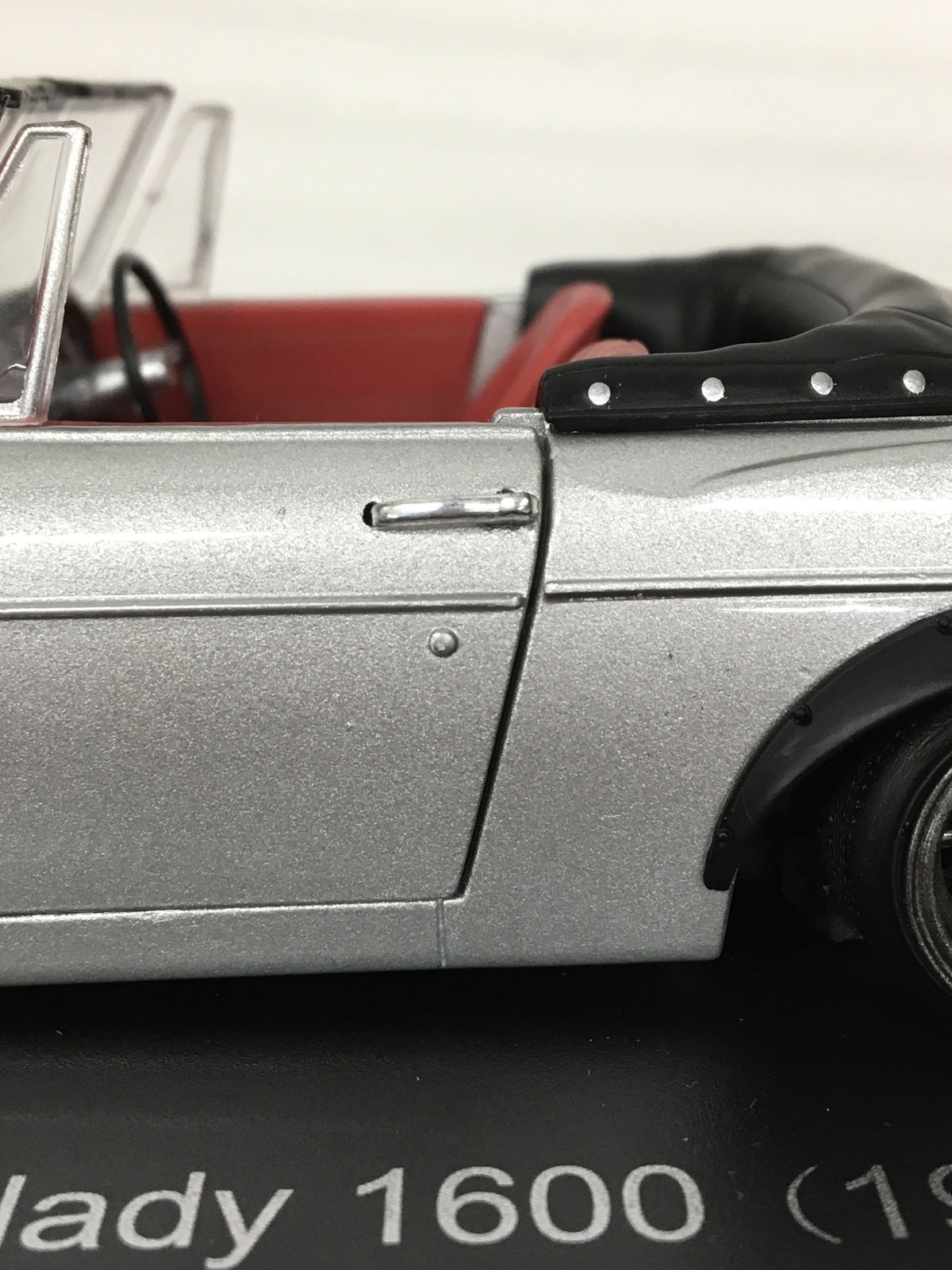 assiette DATSUN FAIRLADY 1600 1965 スケールカー