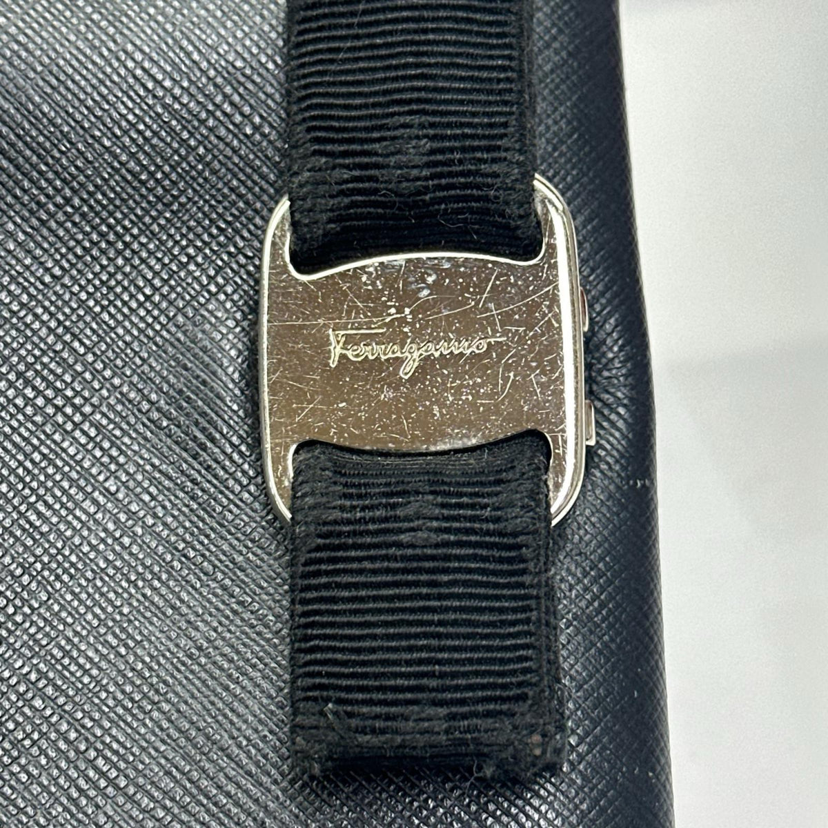 S.Ferragamo 黒