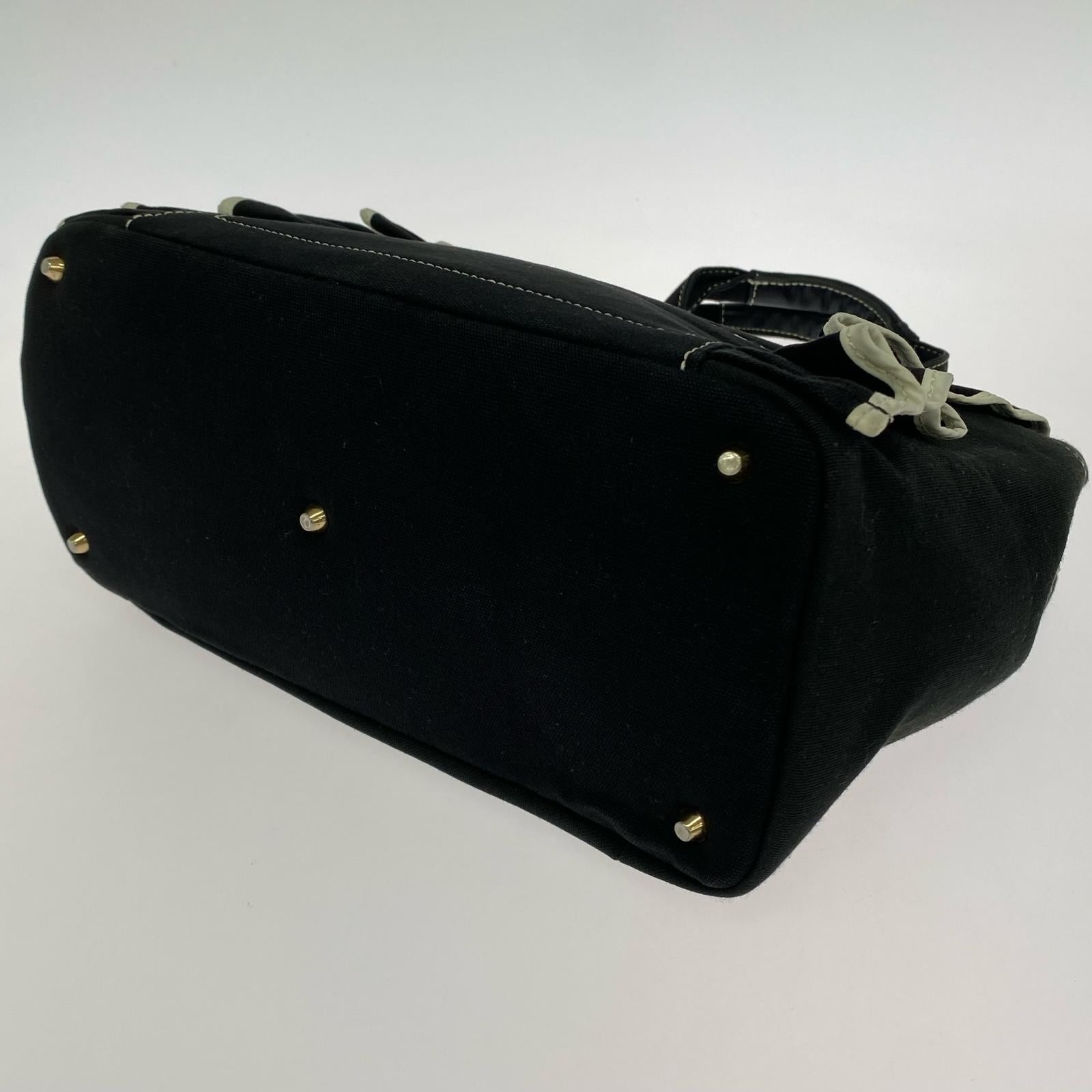 ハンドバッグ フリルトートバッグ BLK ブラック