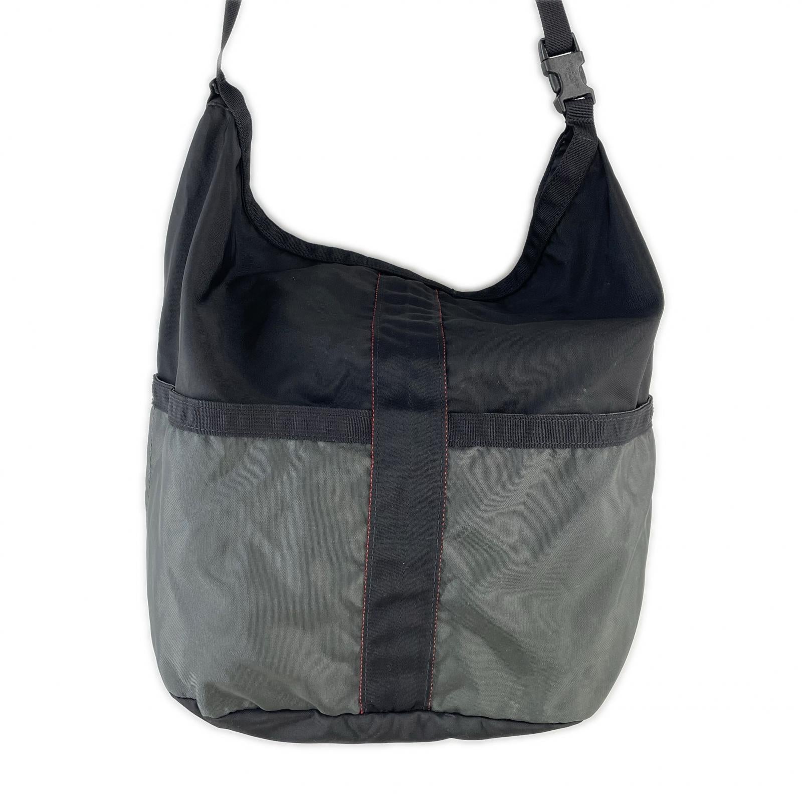 ショルダーバッグ TRAVEL SACOCHE 黒