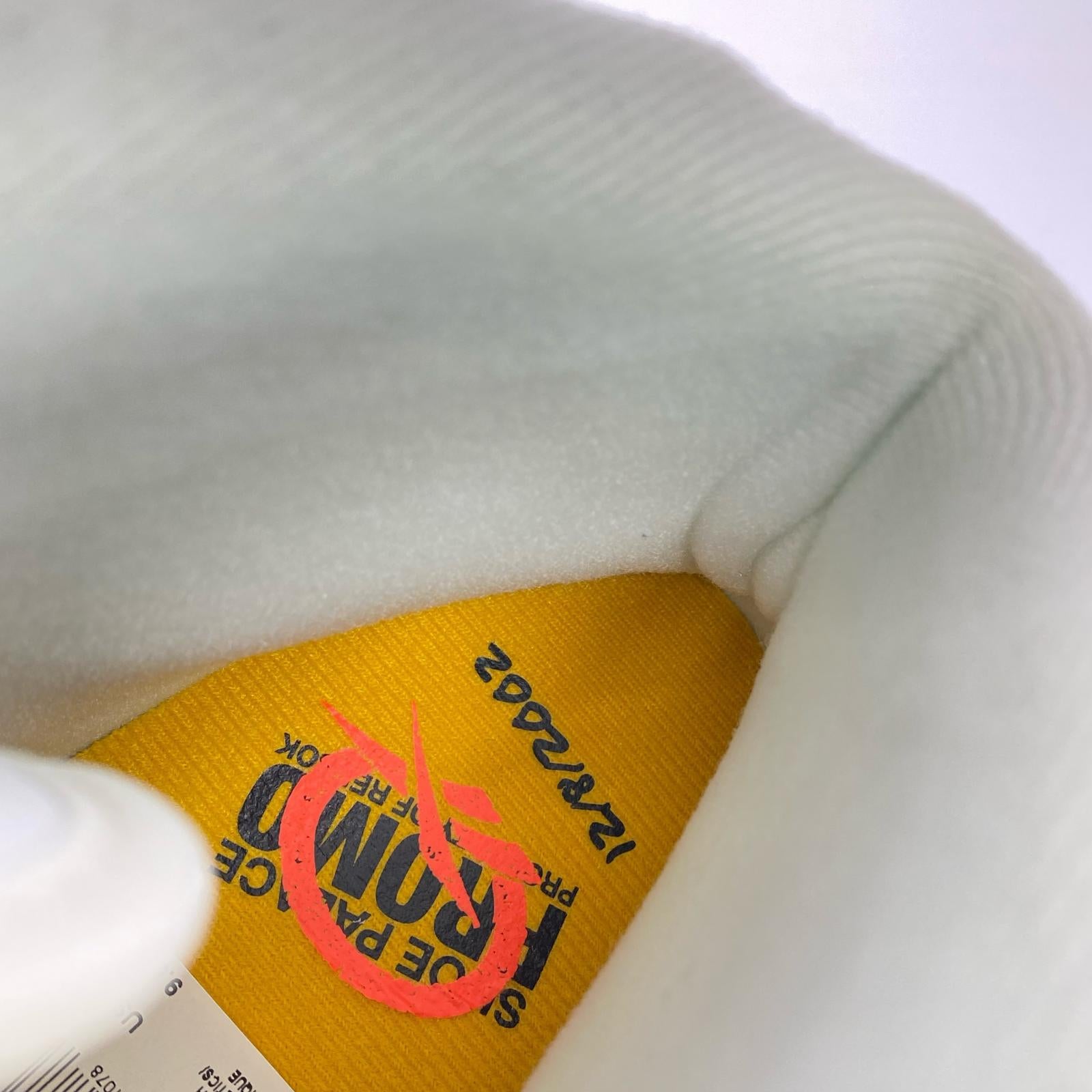 スニーカー Question Mid Yellow Toe FX4278 (27.5cm) 27.5cm (US9 1/2 UK9 EU45) ホワイト