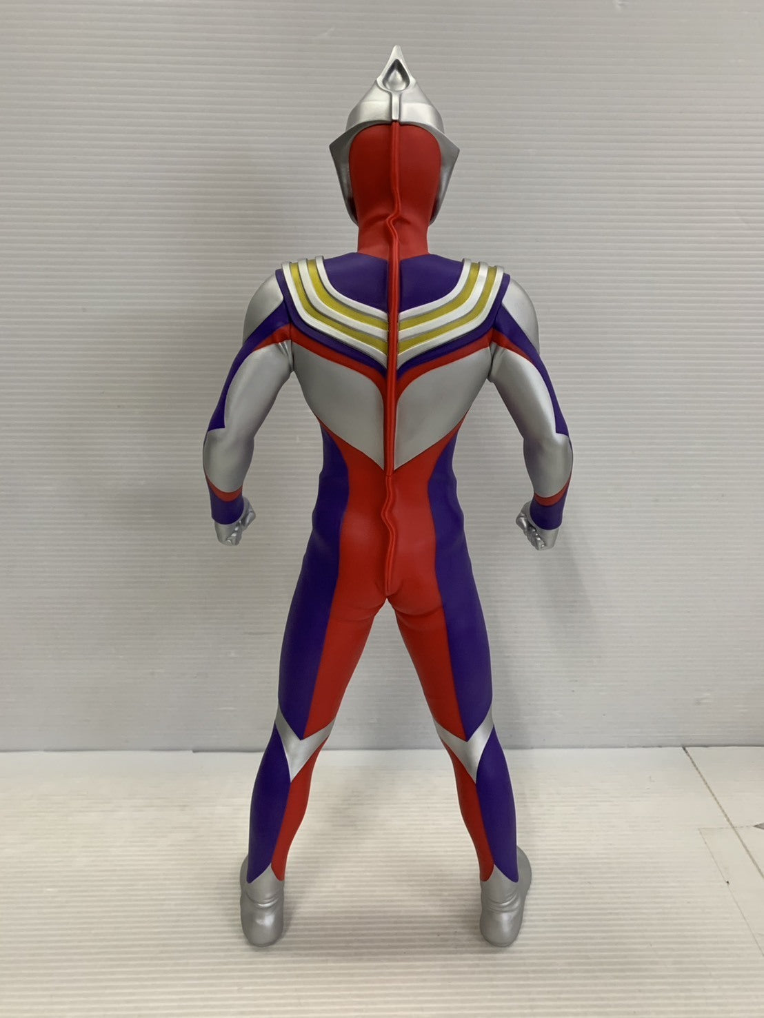 ウルトラマンティガ JUNGLE 1/100 光の巨人 フィギュア/グッズ