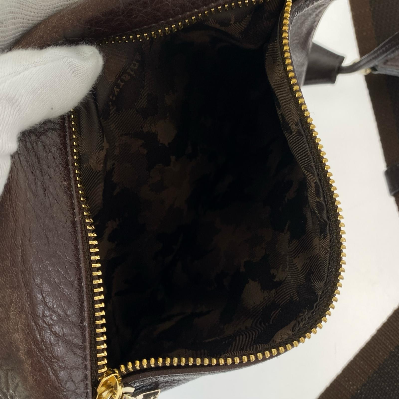 ボディバッグ レザーショルダーバッグ 茶