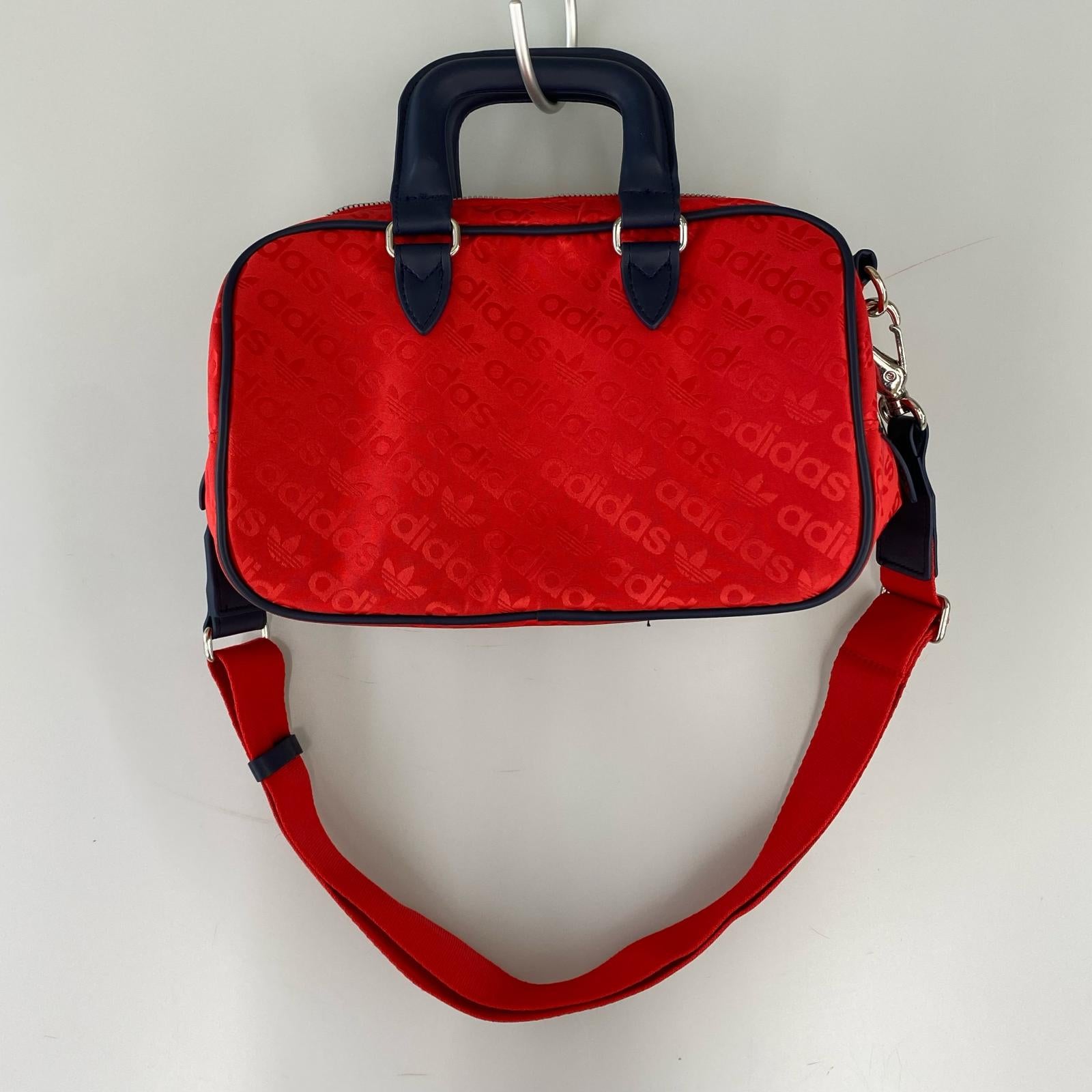 ショルダーバッグ ORI ROUND BAG レッド