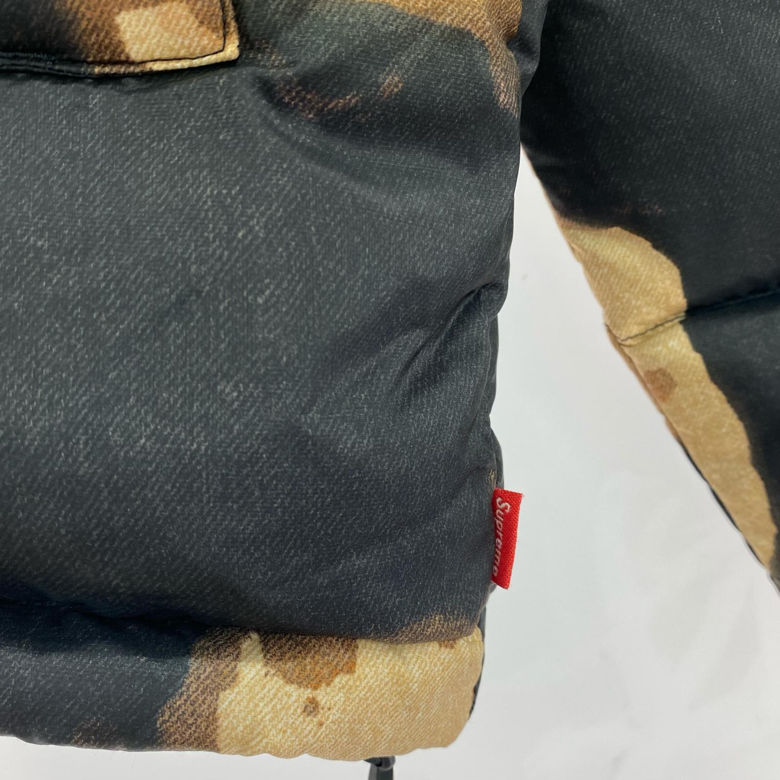 ダウンジャケット Bleached Denim Print Nuptse M M