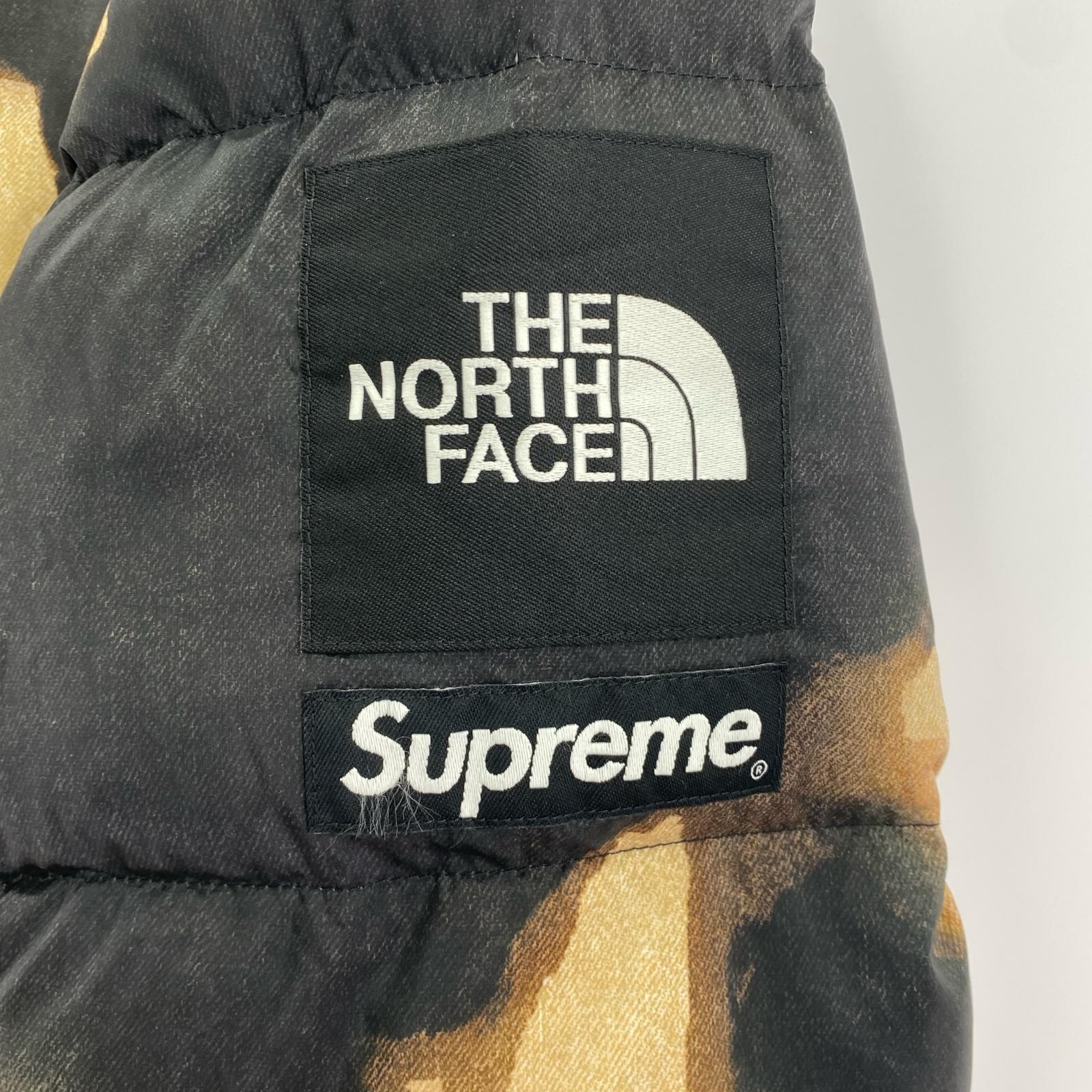ダウンジャケット Bleached Denim Print Nuptse M M