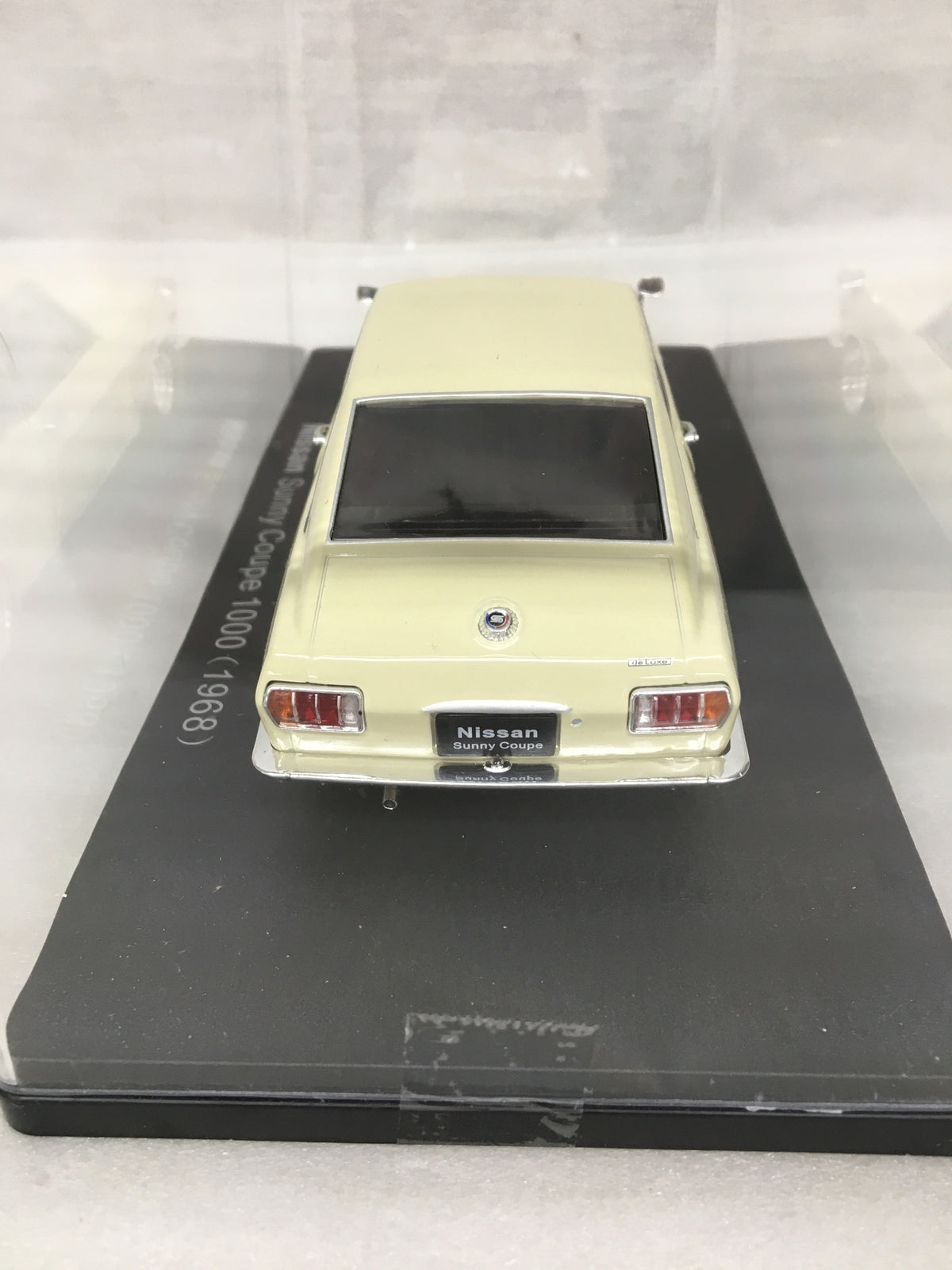 Nissan Sunny Coupe 1000 (1968) スケールカー