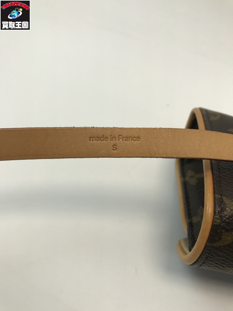 LOUIS VUITTON ボディバッグ