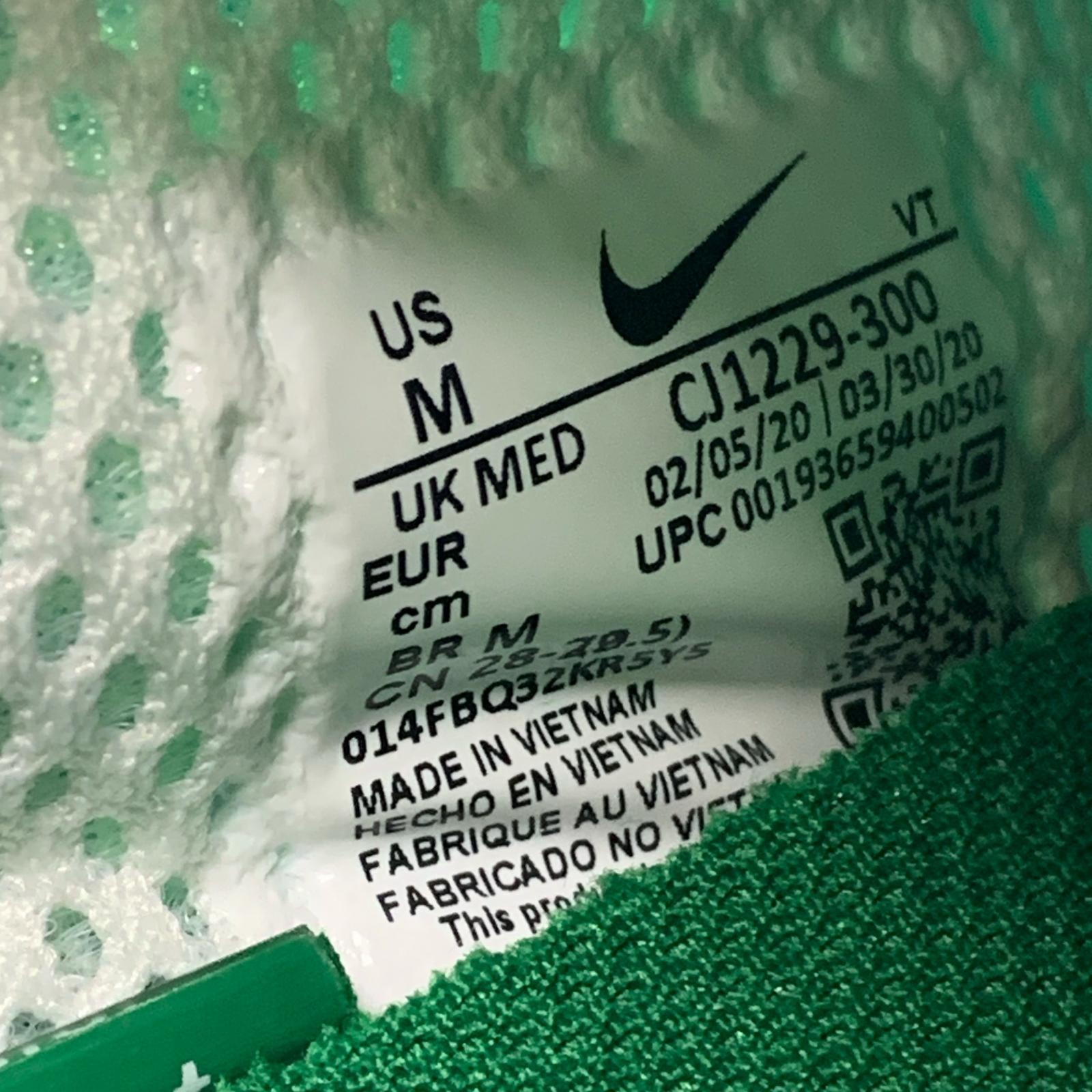 スニーカー Presto Naija グリーン