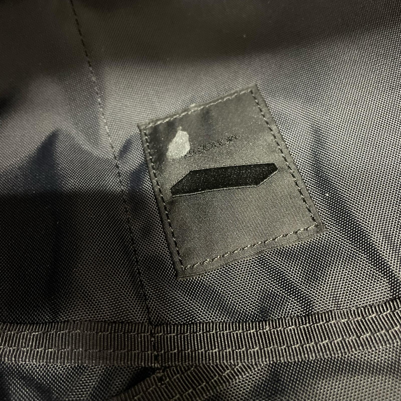 その他バッグ MONOLITH TOTE PRO M 紺 ネイビー