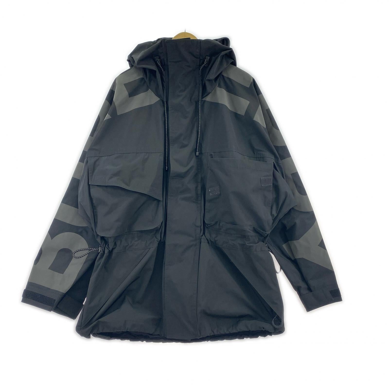 マウンテンパーカー ロゴプリント マウンテンパーカー (L) 8043857 L ブラック